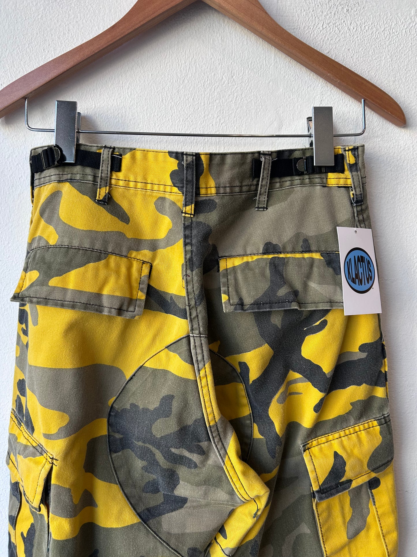 Y2K Yellow Camo Pants 26-28"