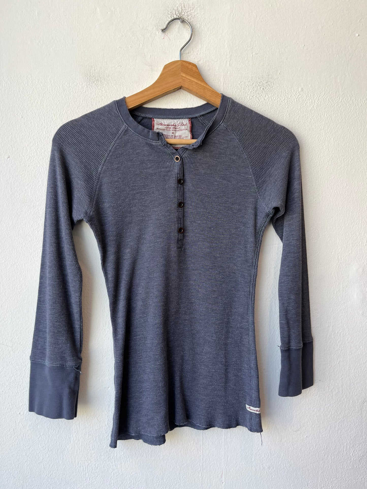 Y2K Abercrombie Henley Long Sleeve