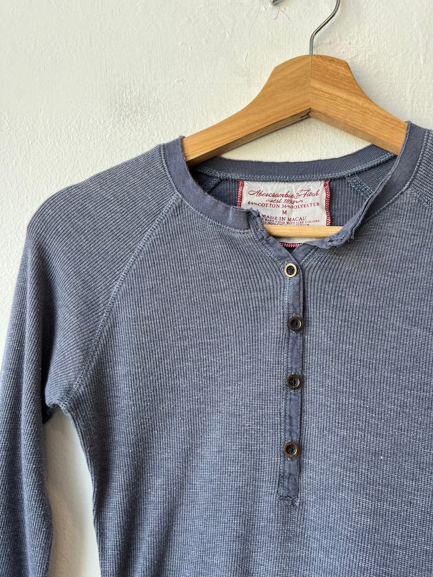 Y2K Abercrombie Henley Long Sleeve