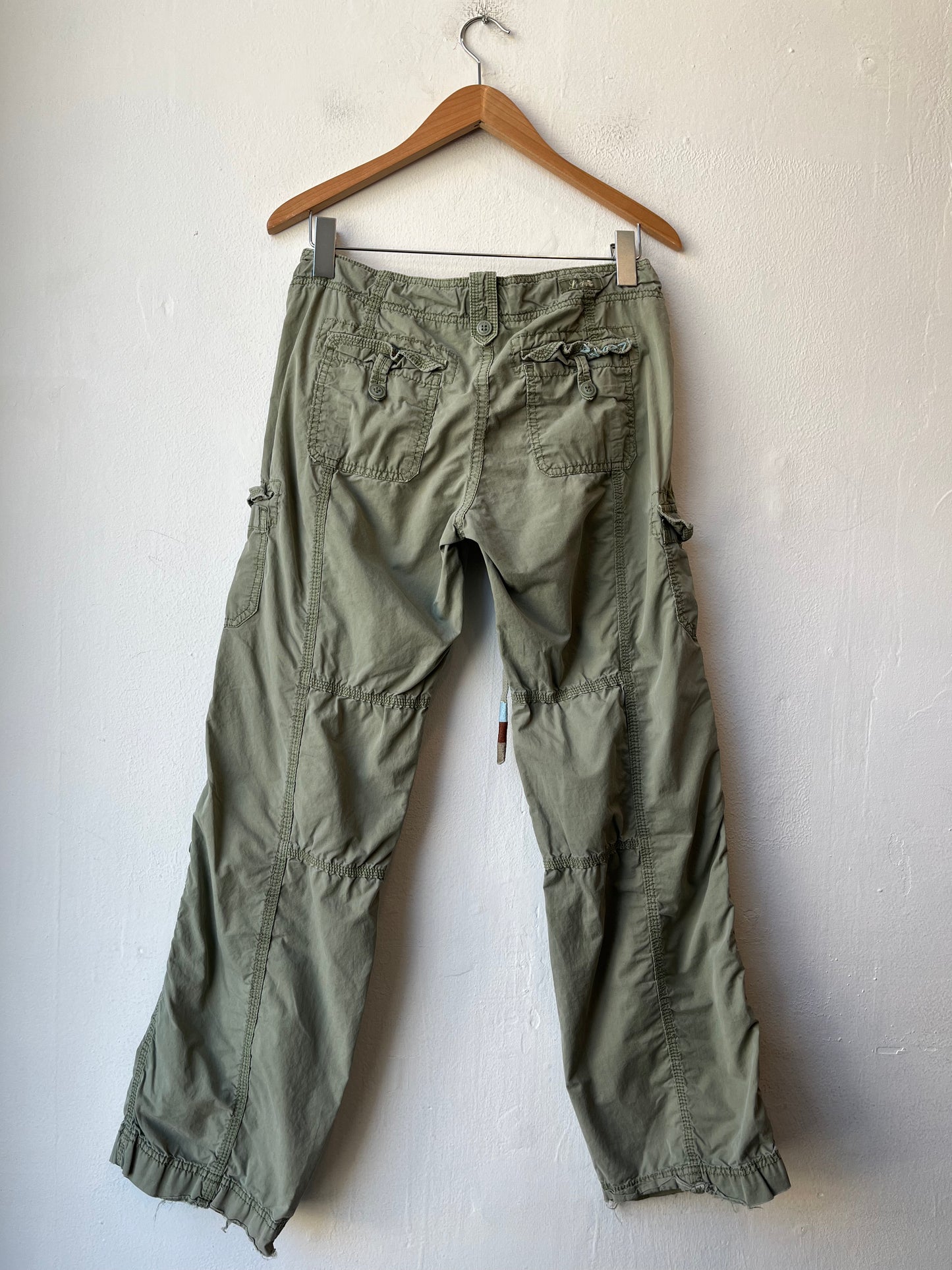 Y2K Low Rise Embellished Cargo Pants 28-31"