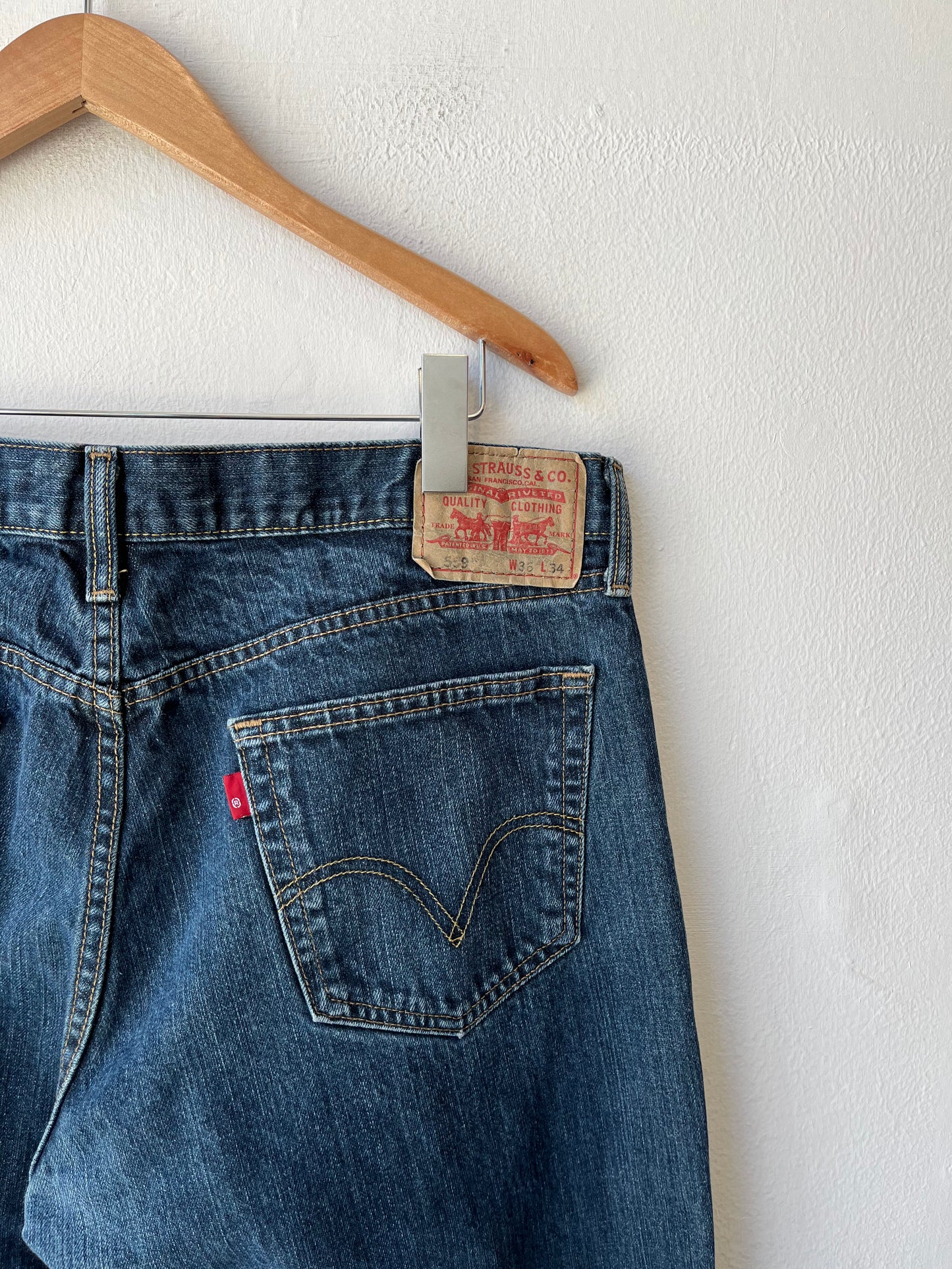 Y2K Levi’s 559 Jeans 36”
