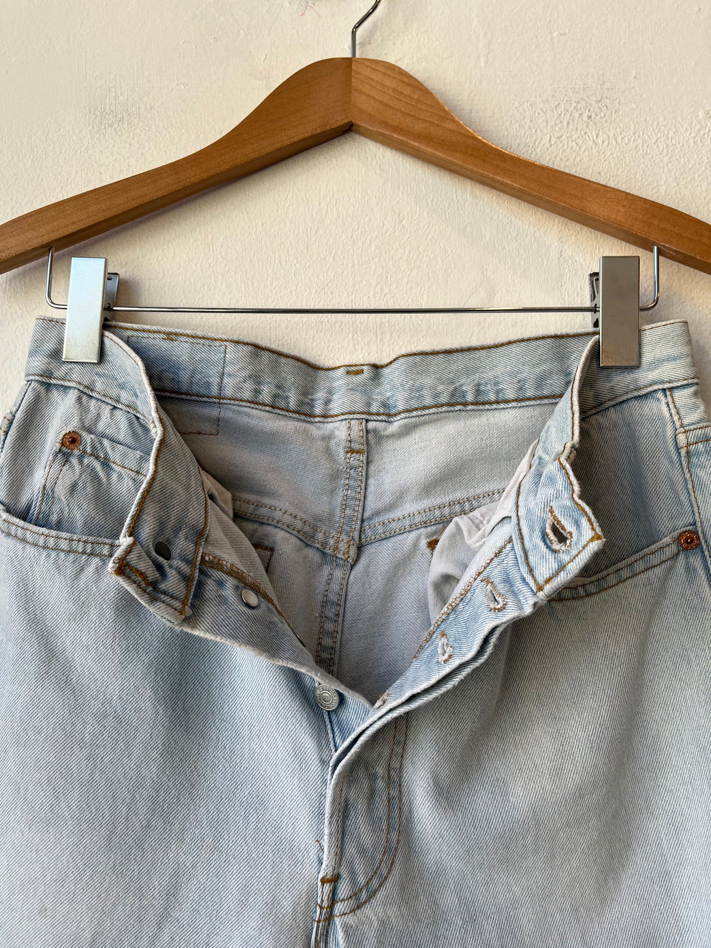 90's Levi's 501 30"