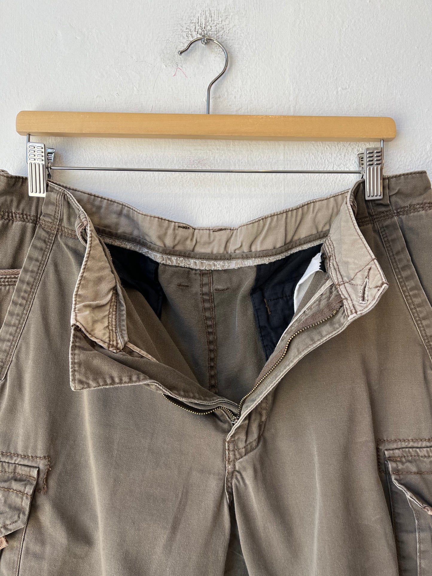 Y2K Billabong Cargo Shorts 35"
