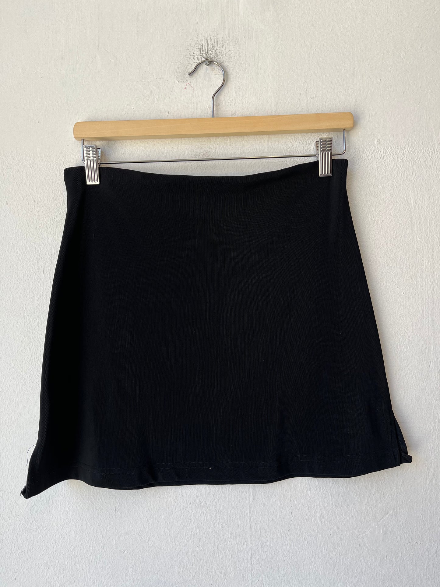 90's Black Skirt 28-34"