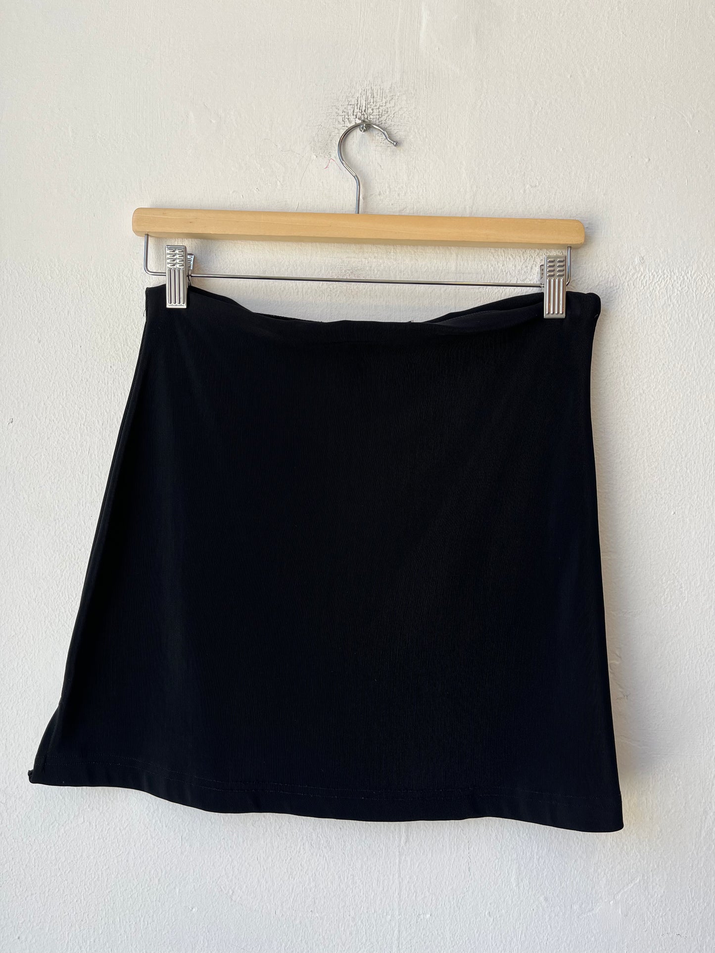 90's Black Skirt 28-34"