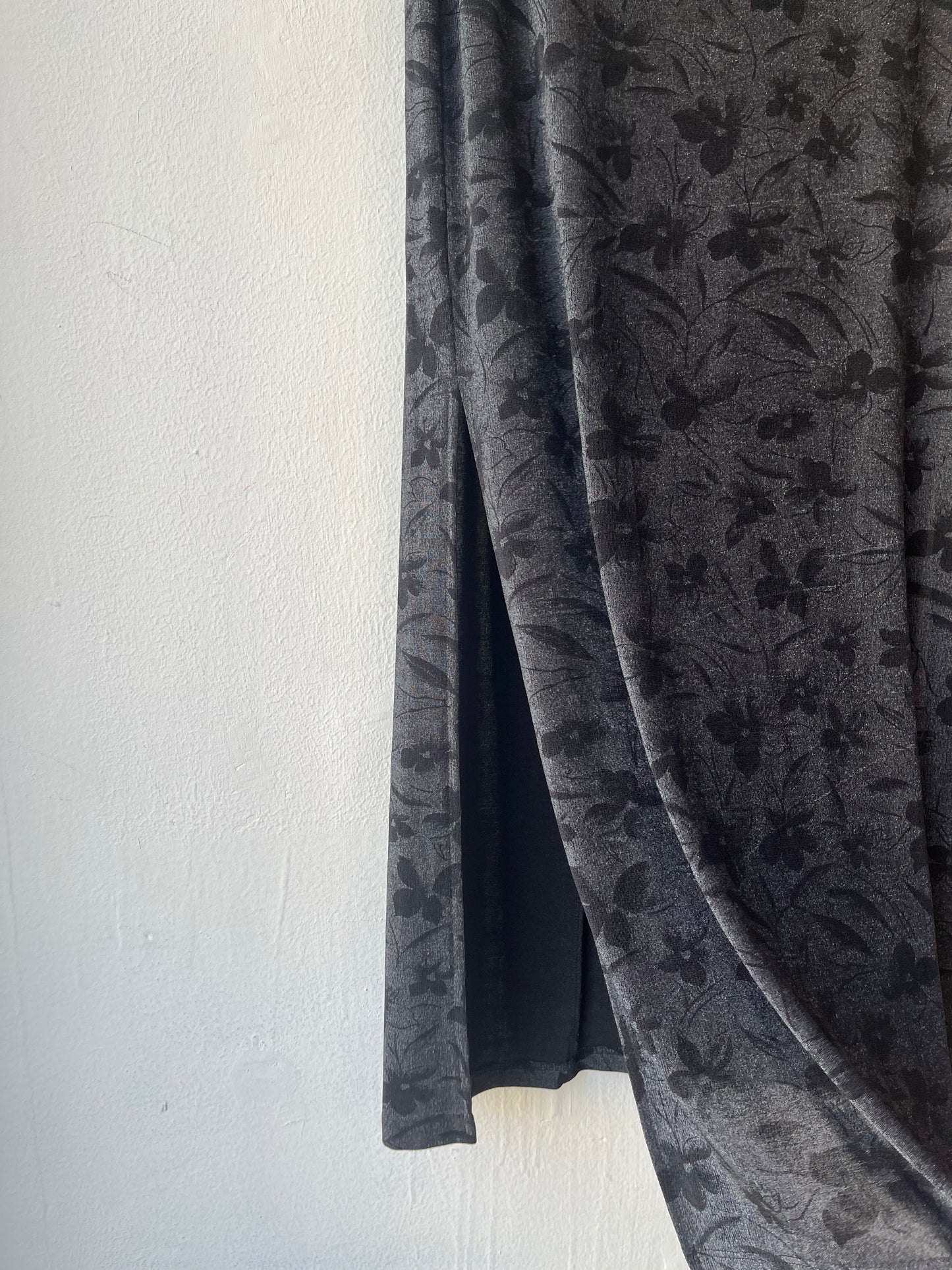 90's Floral Maxi Skirt 24-32"