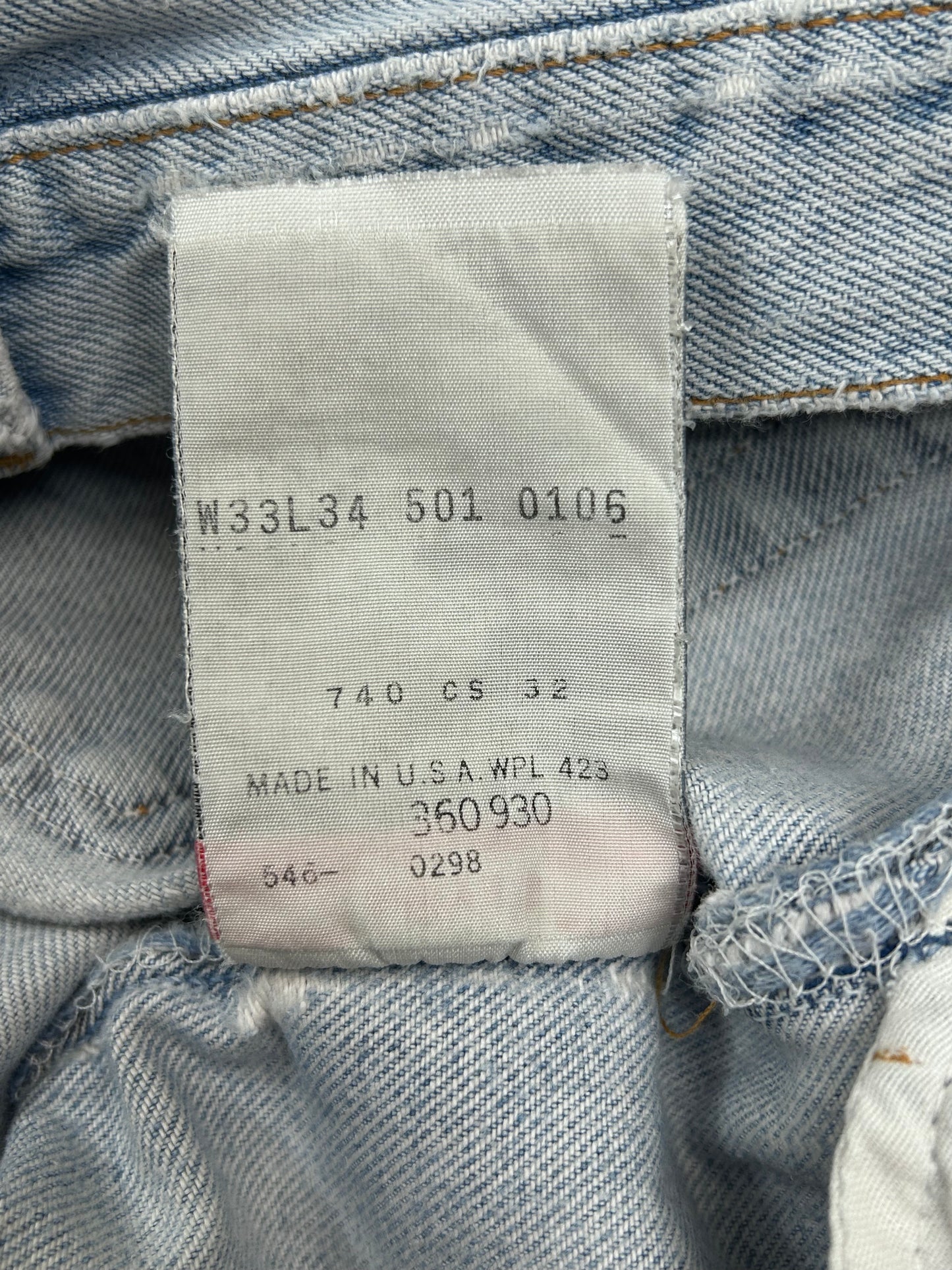 90's Light Wash Levi's 501 32"