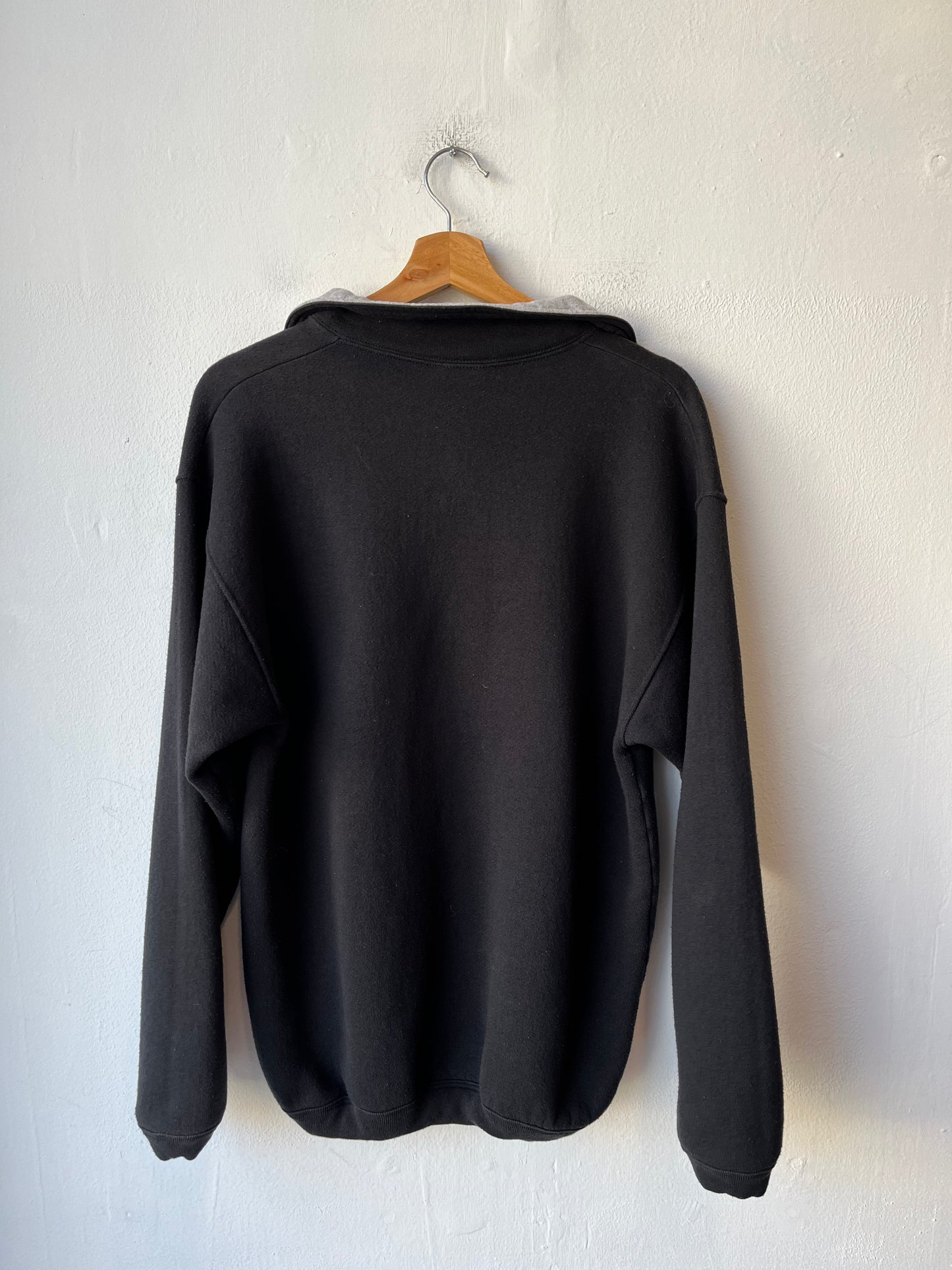 90's Discus 1/4 Zip Sweatshirt