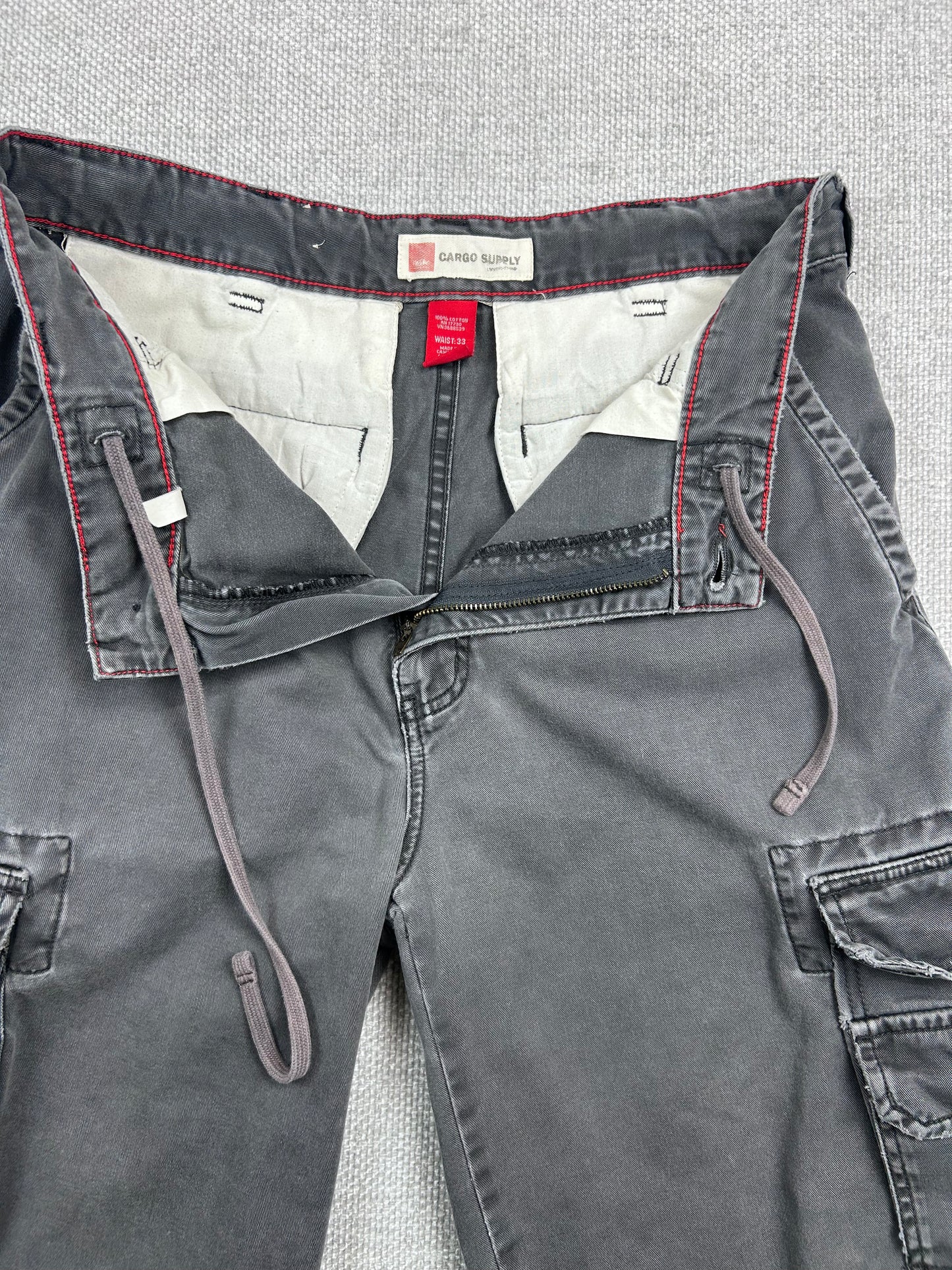 Y2K Baggy Cargo Shorts 31-34"