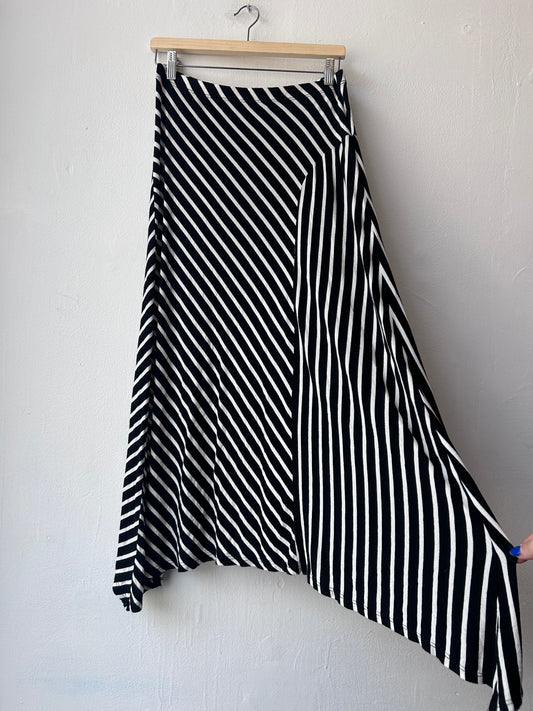 Y2K Black/White Asymmetrical Maxi Skirt 29-32"