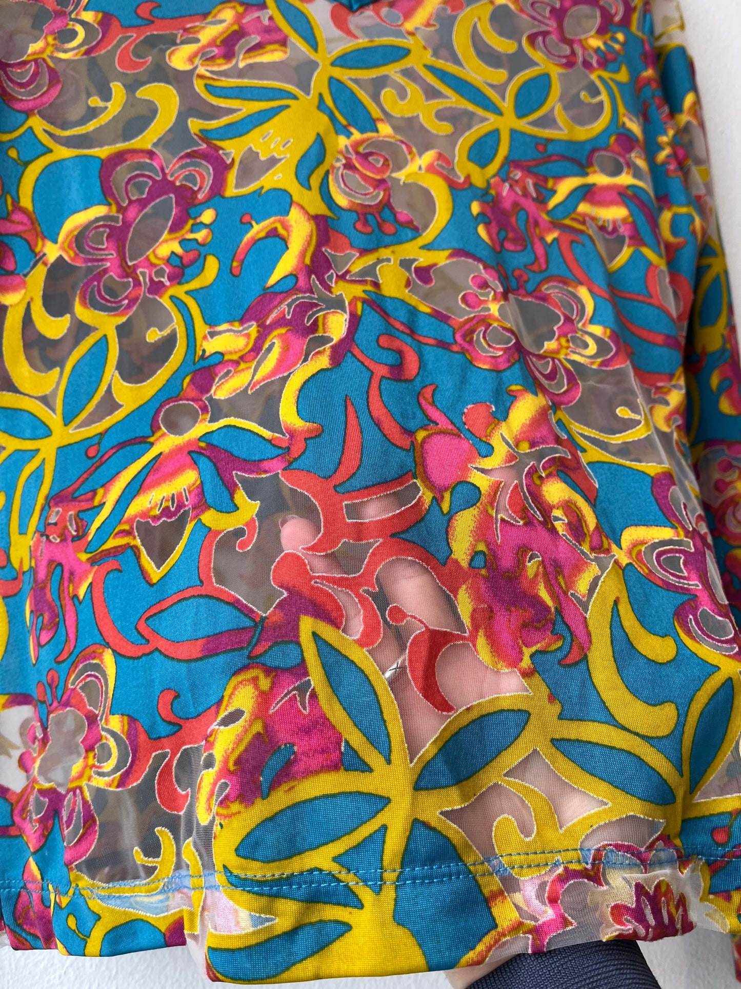 90's Multicolor Mesh Long Sleeve Top