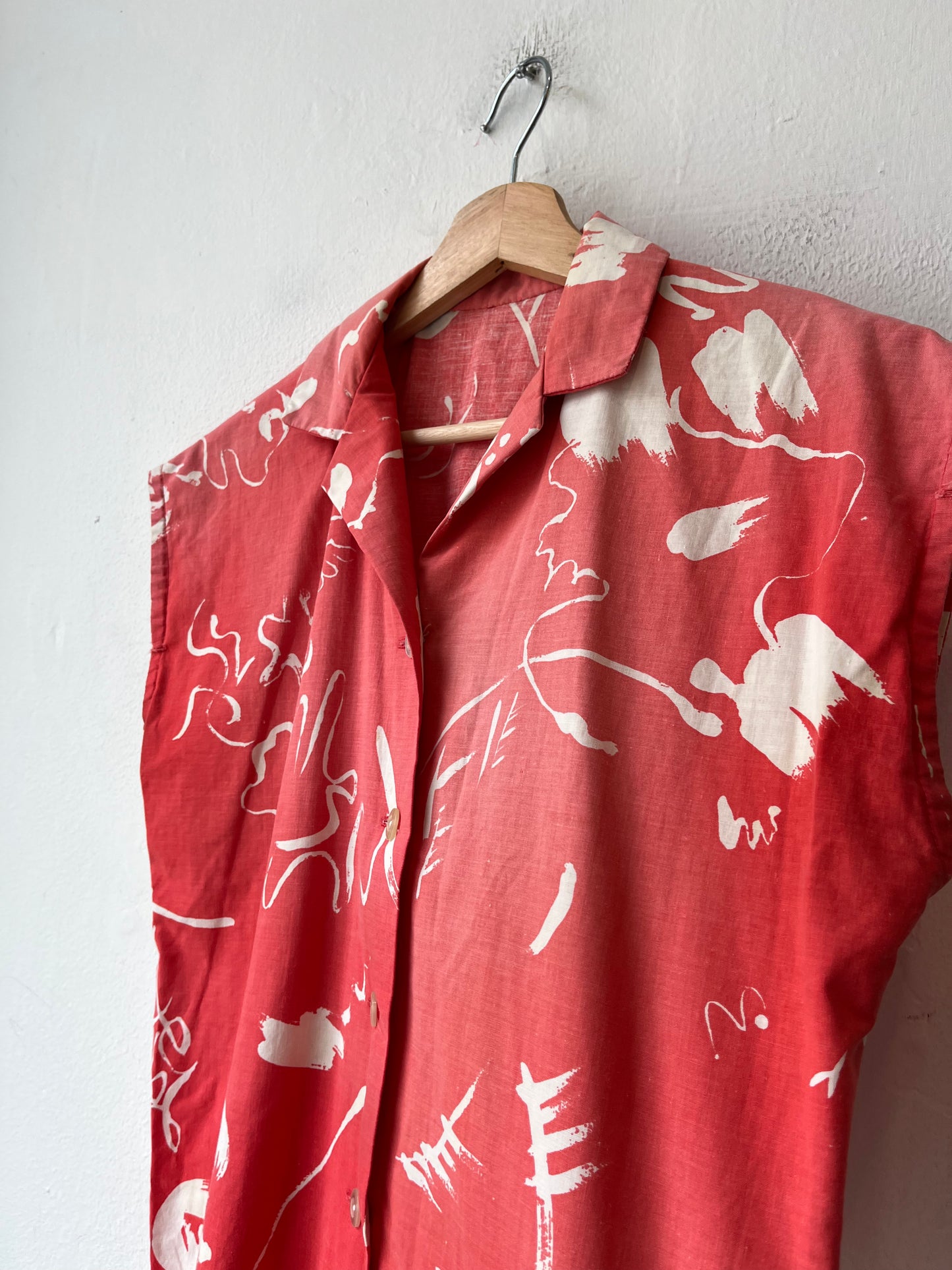 70's Sleeveless Button Up Shirt