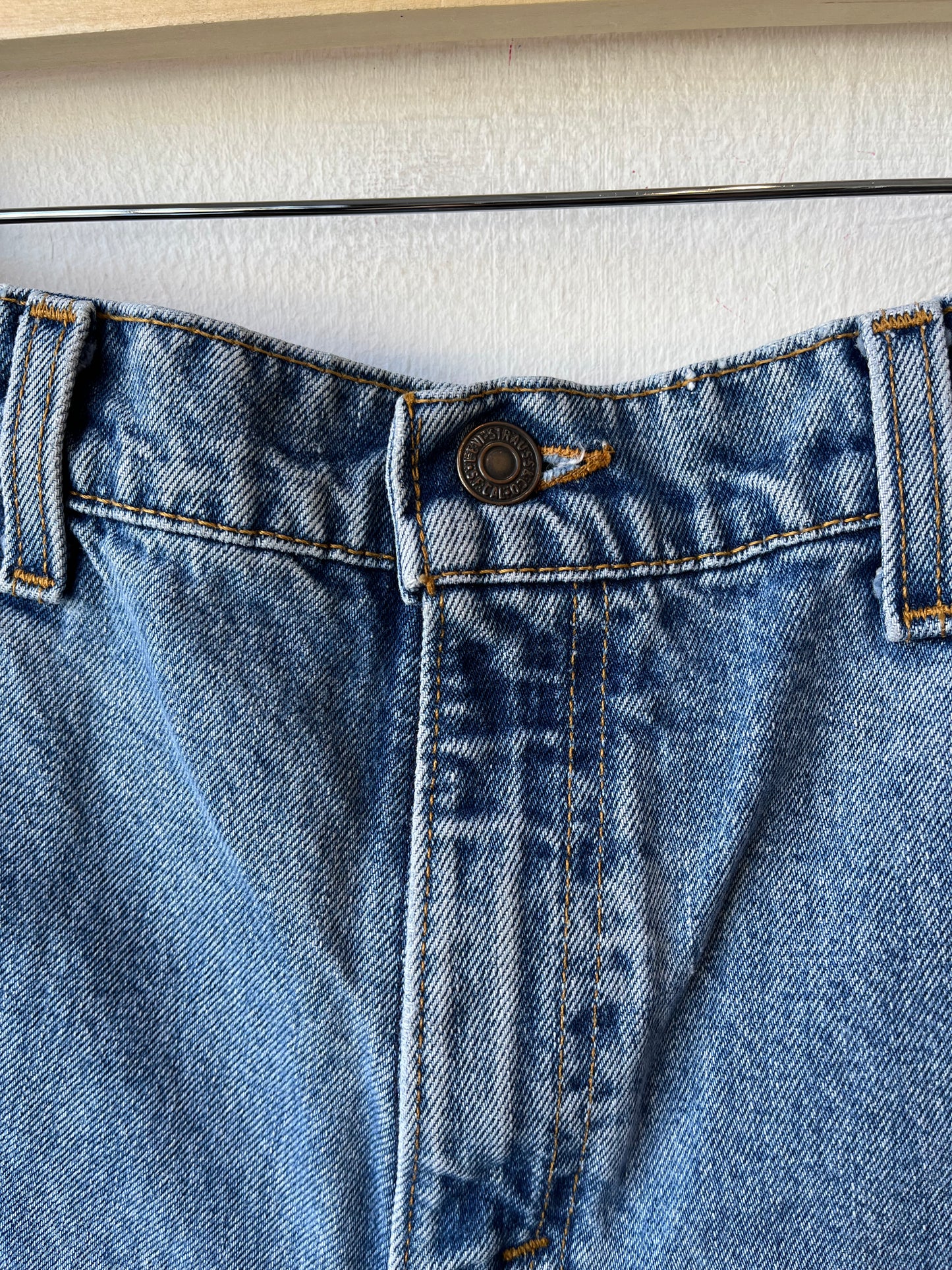 90's Levi's 551 Cutoff Shorts 30"