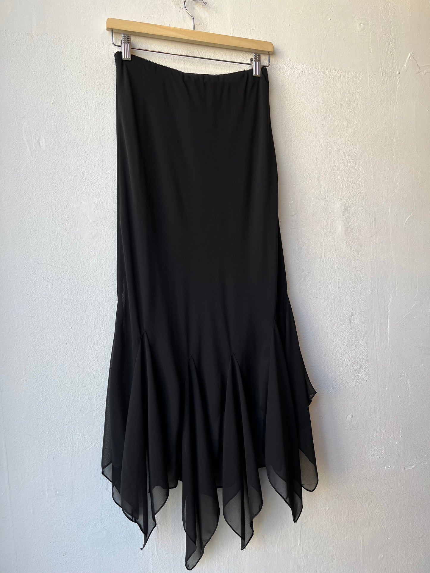 90's Asymmetrical Black Skirt 26-33"