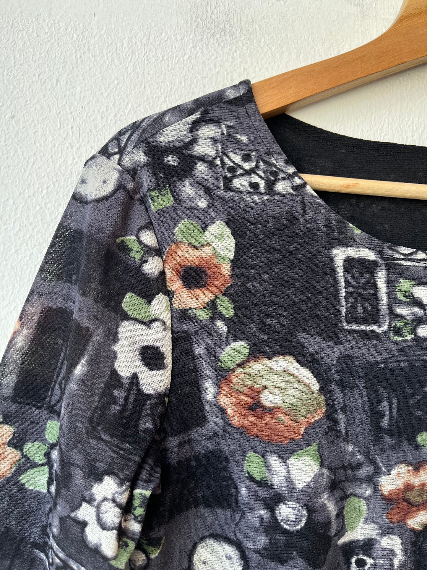 90's 1/4 Sleeve Floral Top