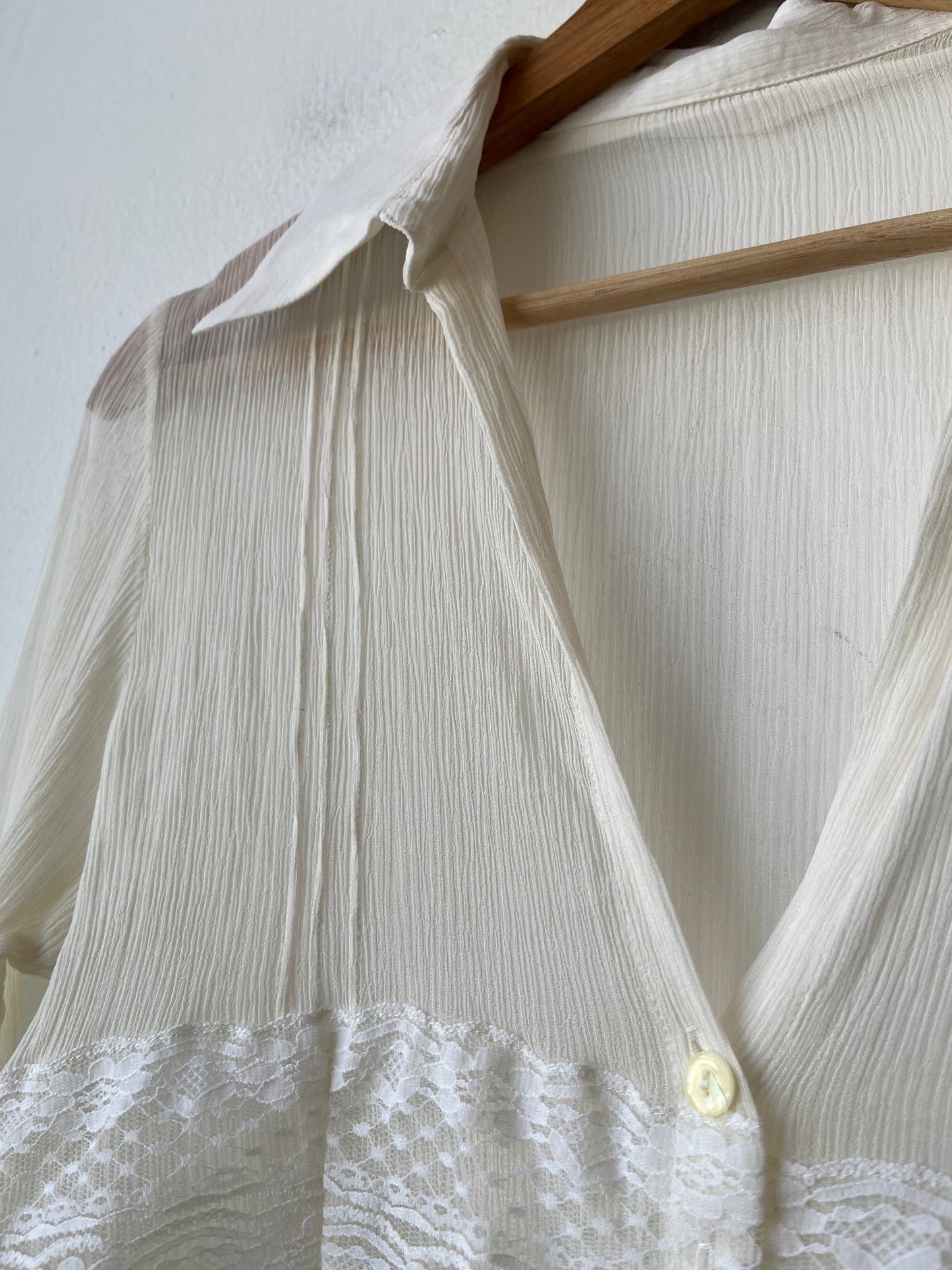 90's White Silk Collared Blouse