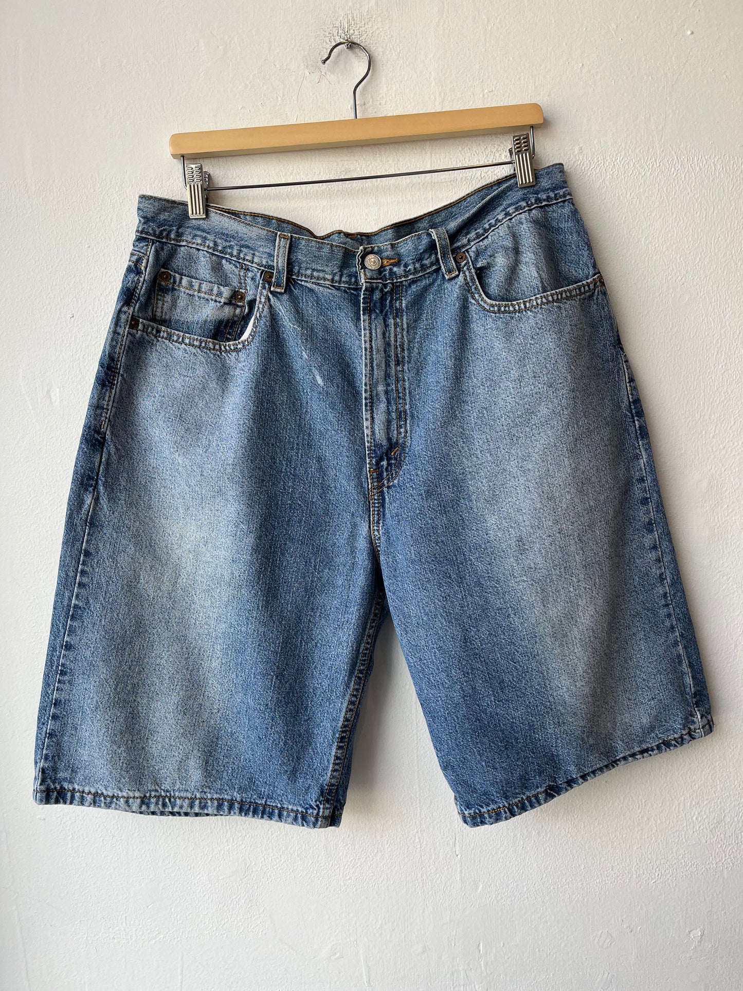 Y2K Levi's 569 Denim Shorts 34"