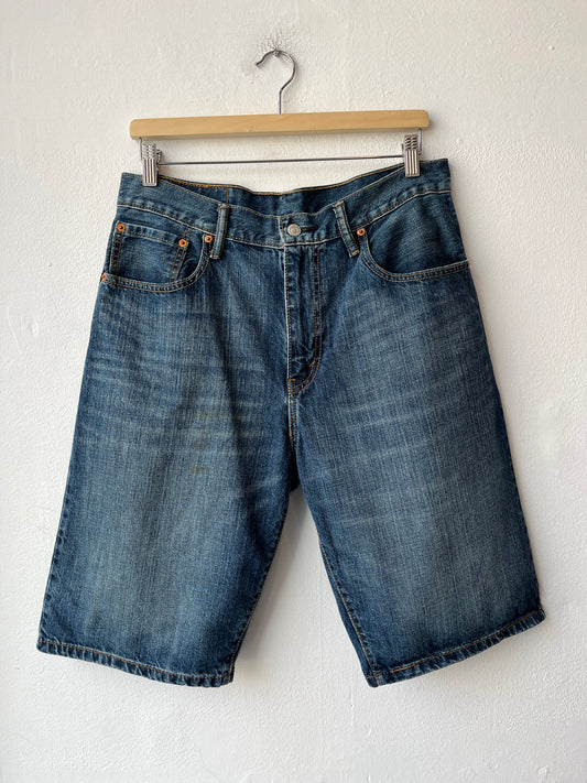 Y2K Levi's 569 Denim Shorts 32"
