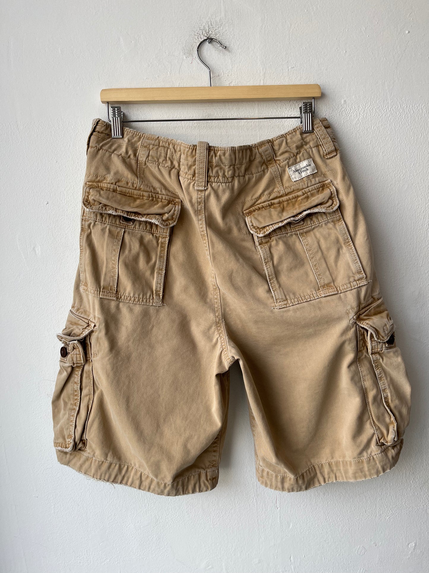 Y2K Abercrombie Tan Cargo Shorts 30-32"