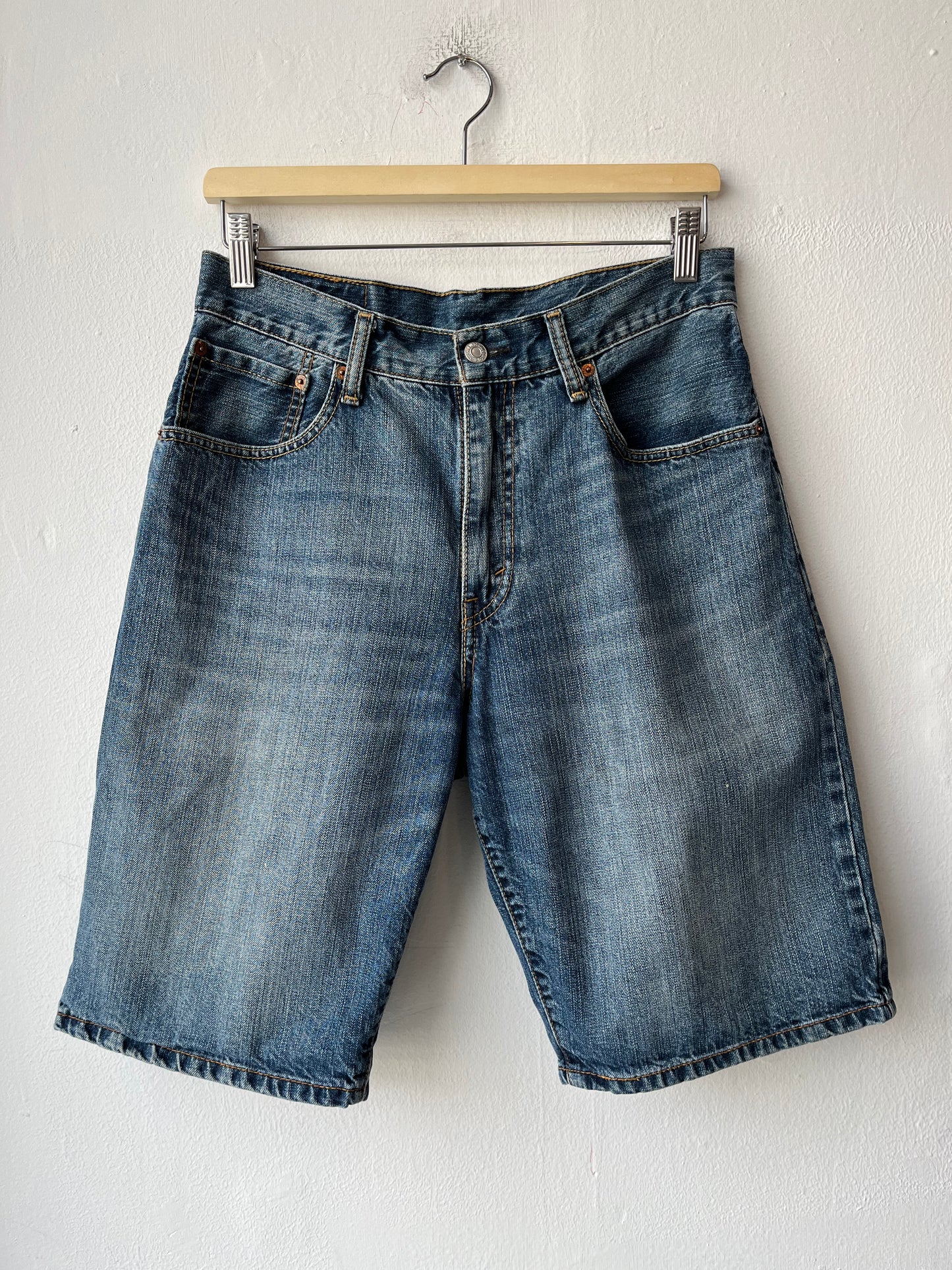 Y2K Levi's 569 Shorts 30"