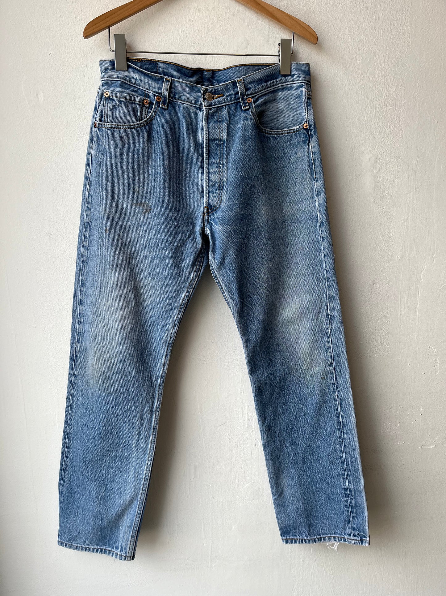 Y2K Levi's 501XX 32"