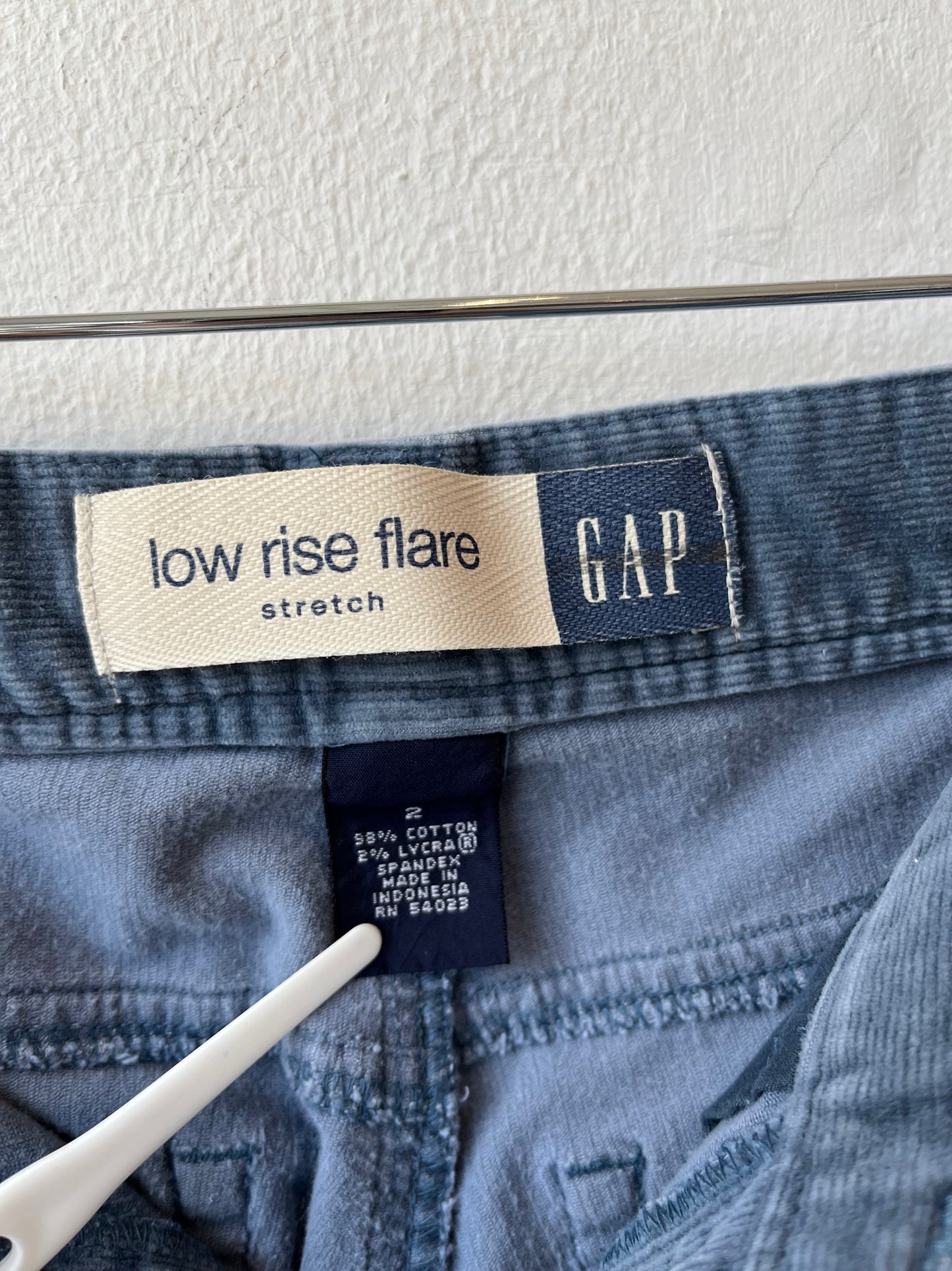 2001 GAP Low Rise Corduroy Pants 26"
