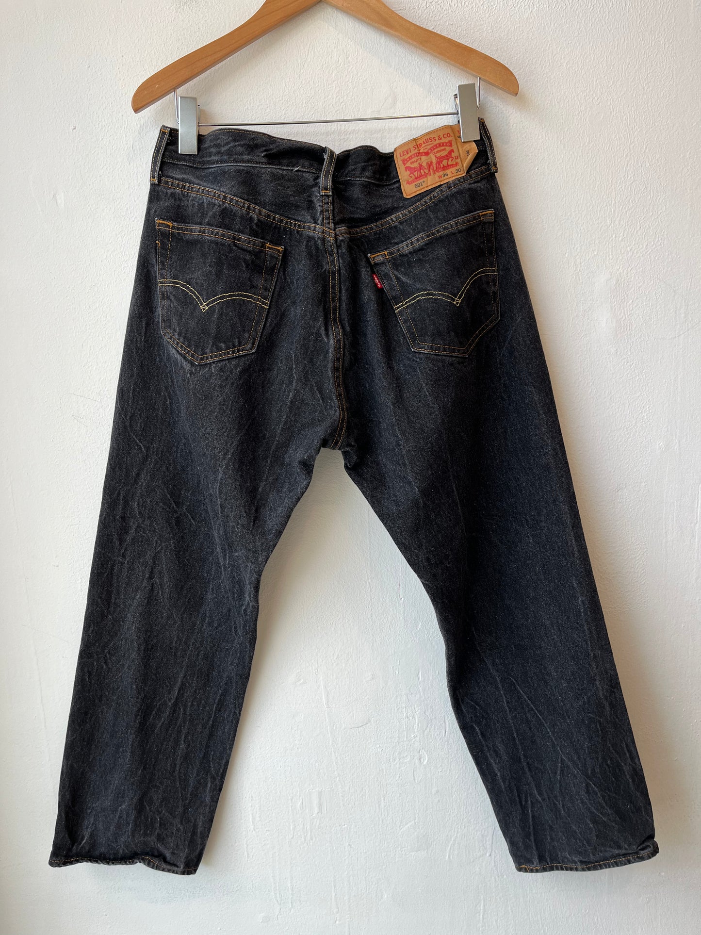Y2K Levi's 501 Jeans 34"