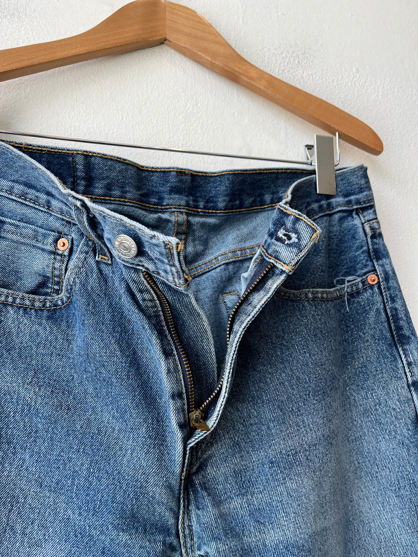 Y2K Levi's 505 Jeans 30"