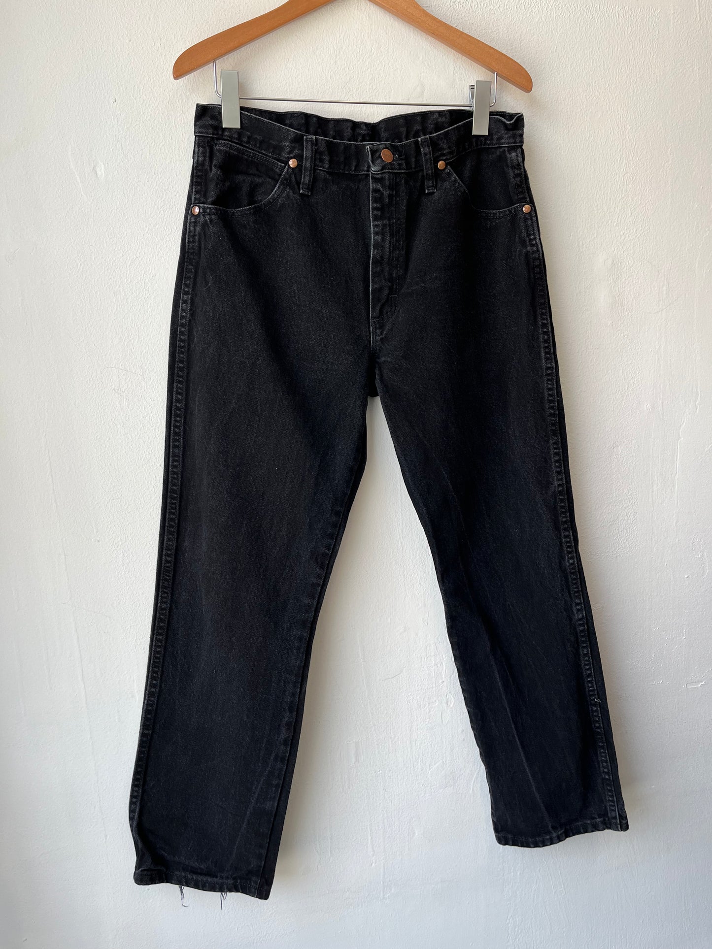 Y2K Black Wrangler Jeans 32"