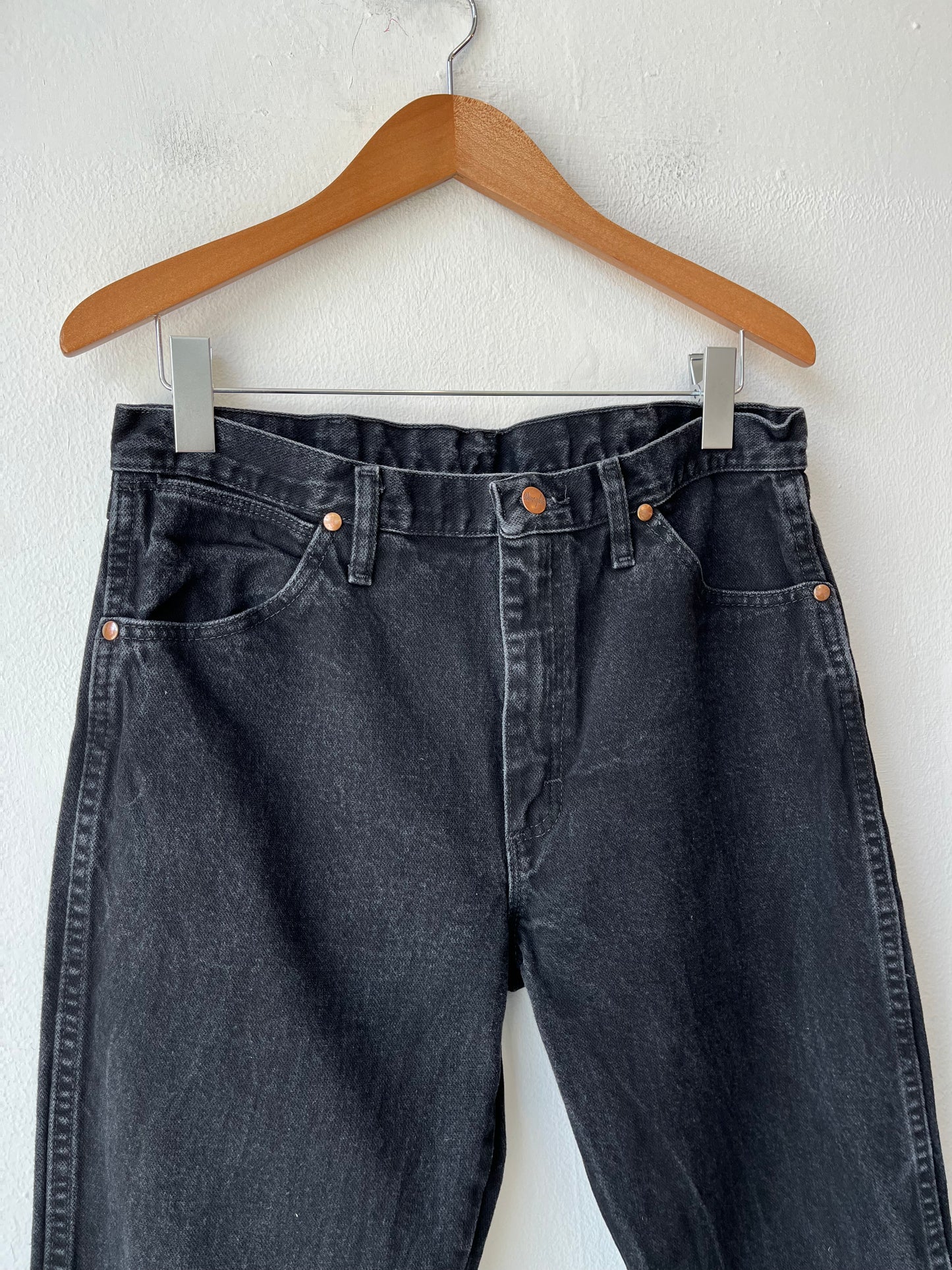 Y2K Black Wrangler Jeans 32"