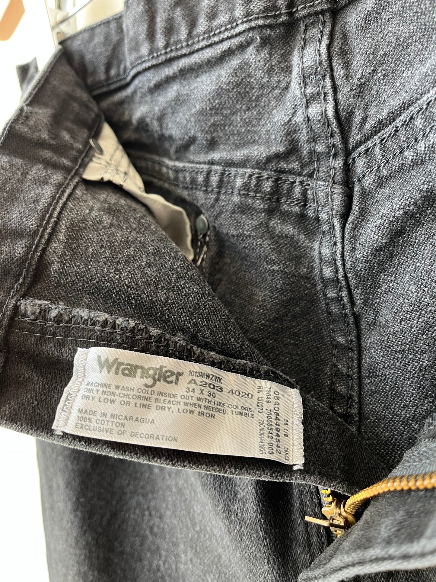 Y2K Black Wrangler Jeans 32"