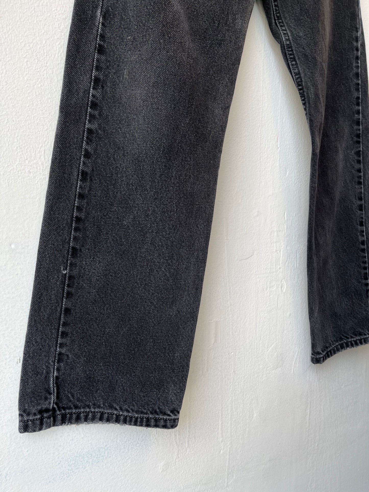 Y2K Levi's Black 505 jeans 30"