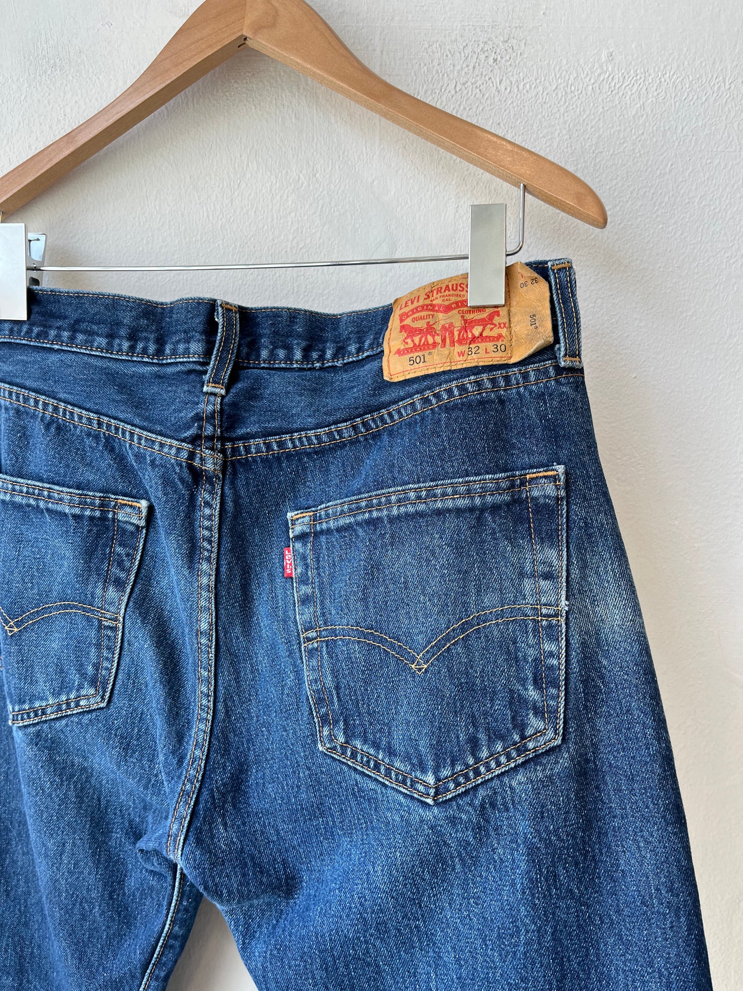 Y2K Levi's 501 32"