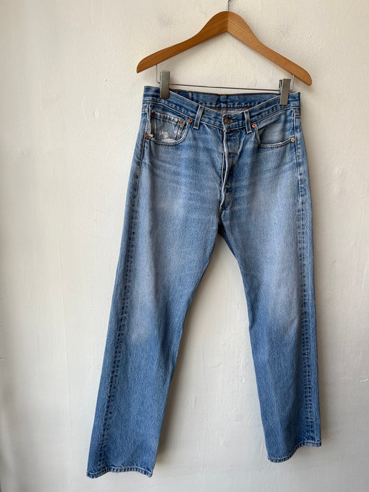Y2K Levi's 501XX 31"