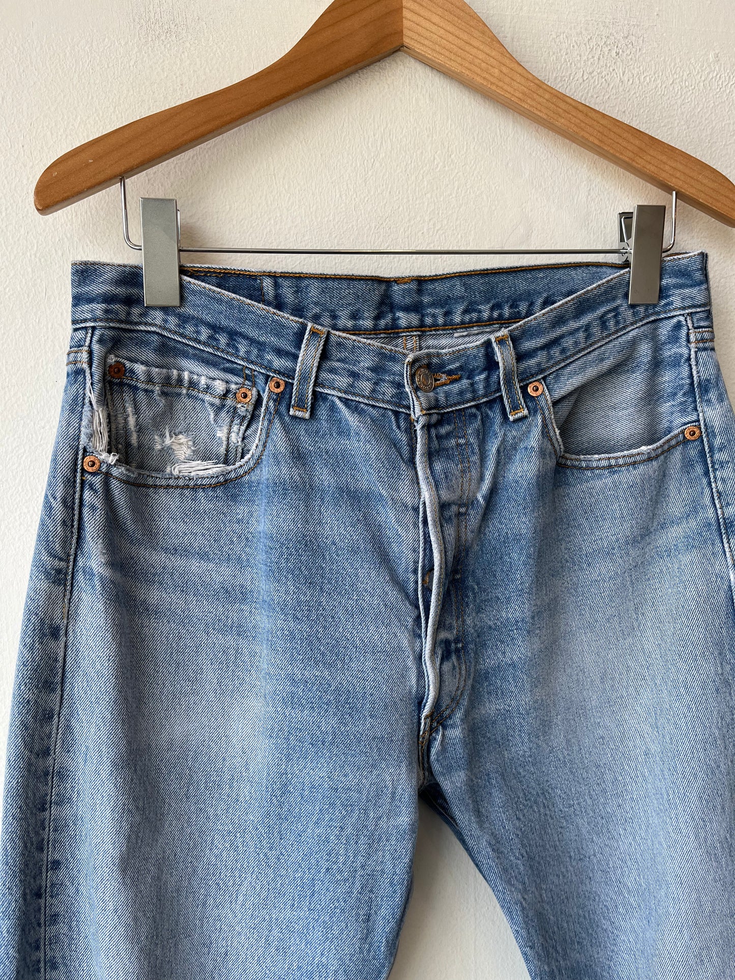 Y2K Levi's 501XX 31"