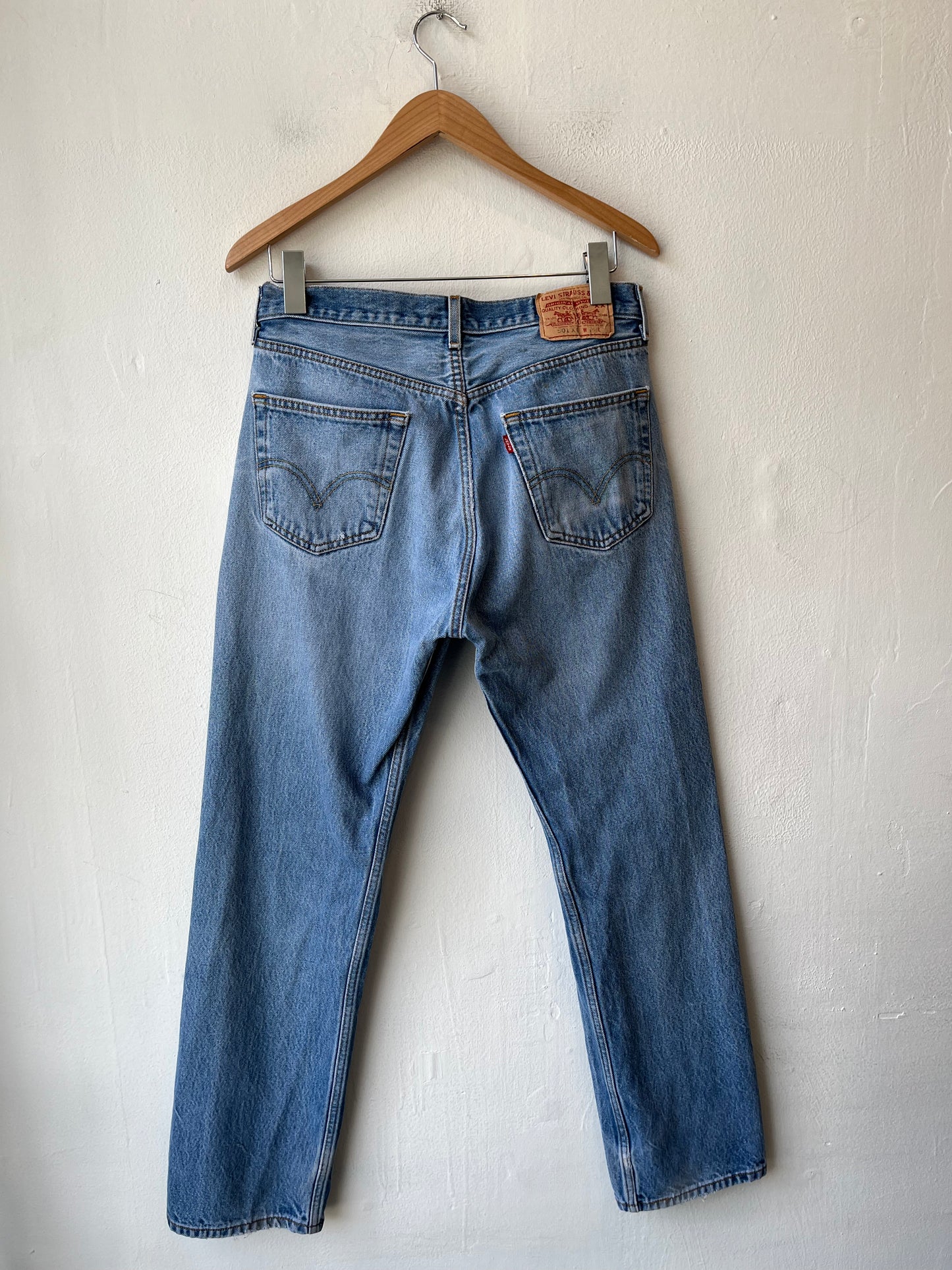 Y2K Levi's 501XX 31"