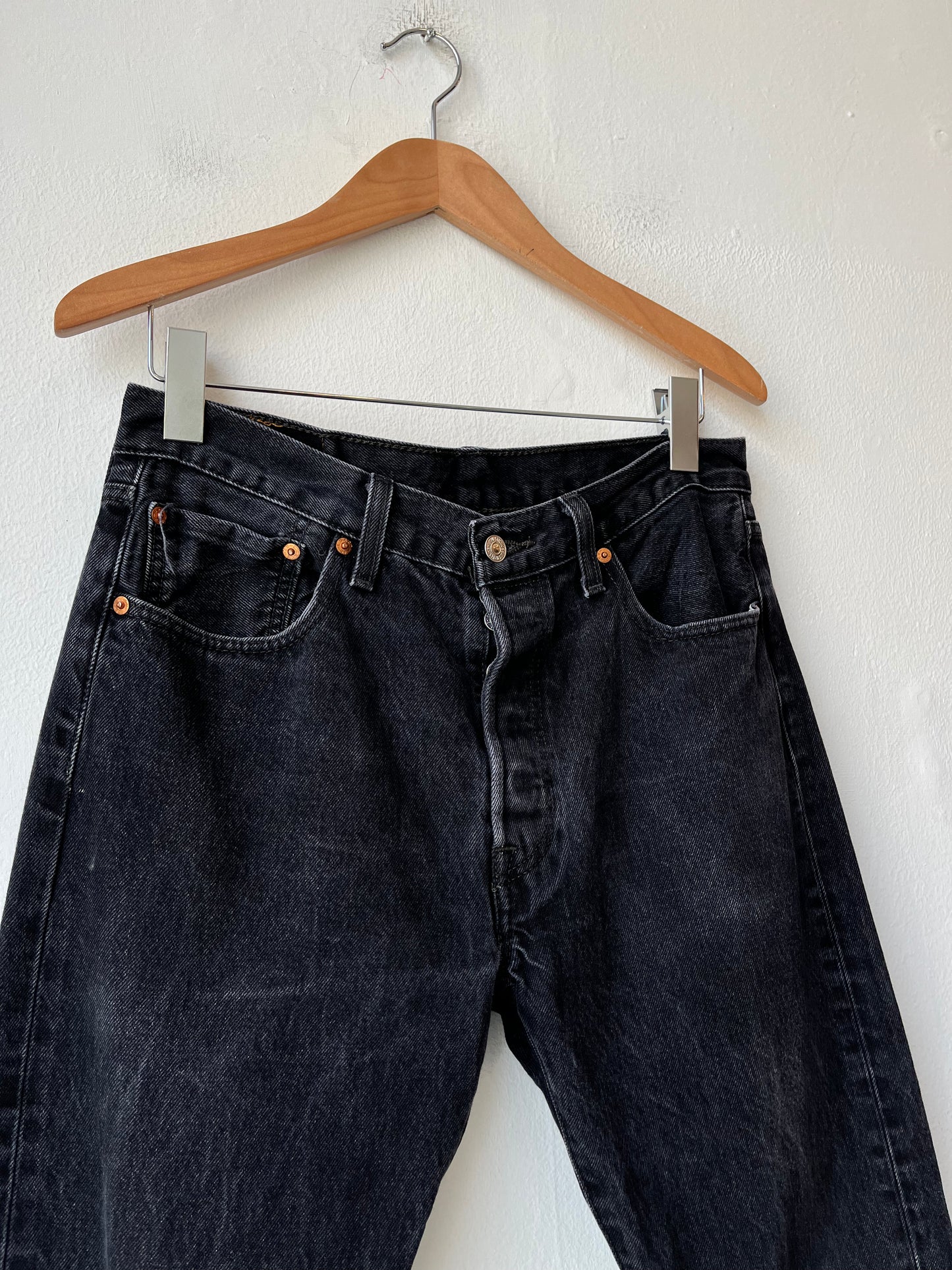 Y2K Levi's Black 501 30"