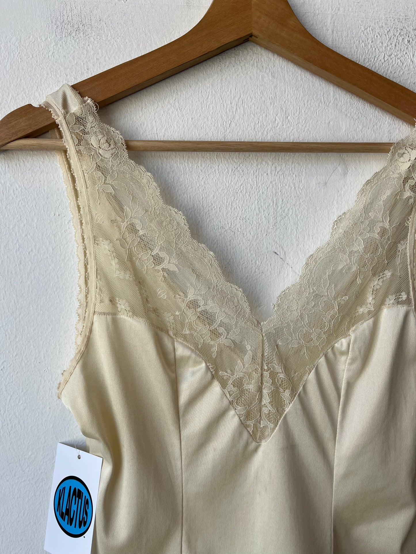 80's Cream Lace Lingerie Top