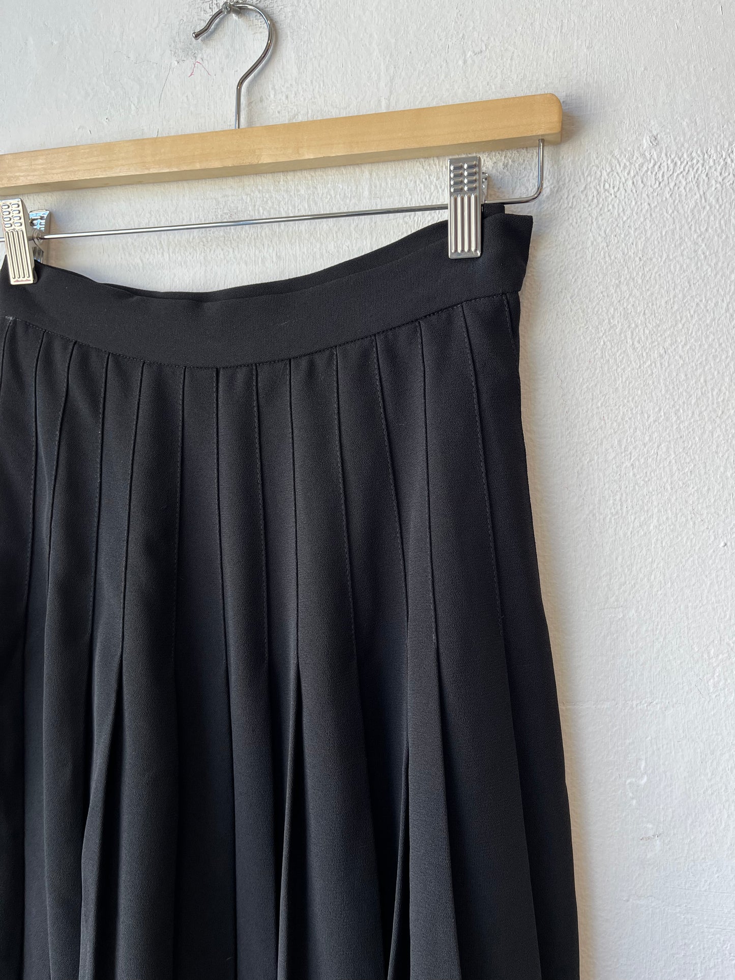 Y2K Pleated Skirt 26"
