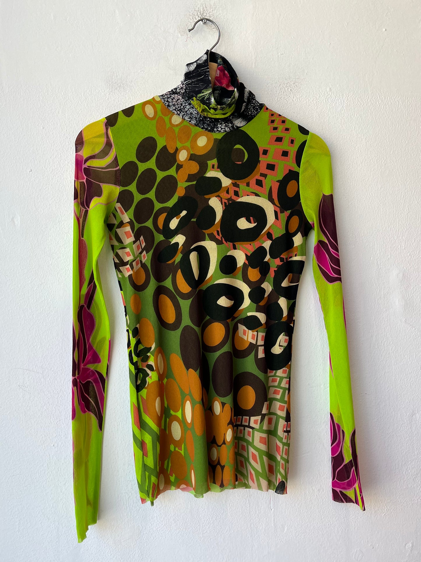 90's Fuzzi Abstract Mesh Top