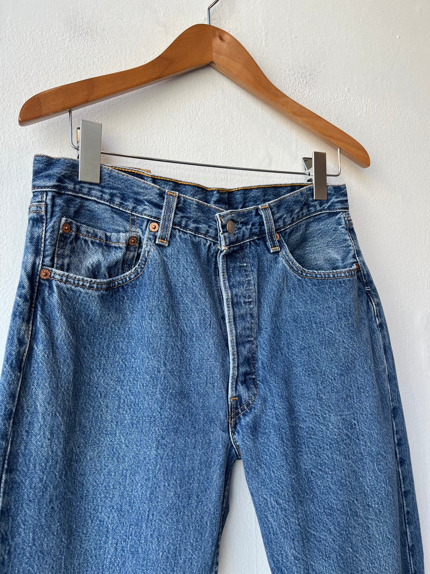 90's Levi's 501 30"