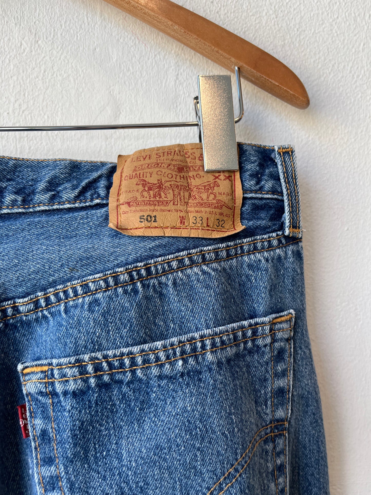 90's Levi's 501 30"