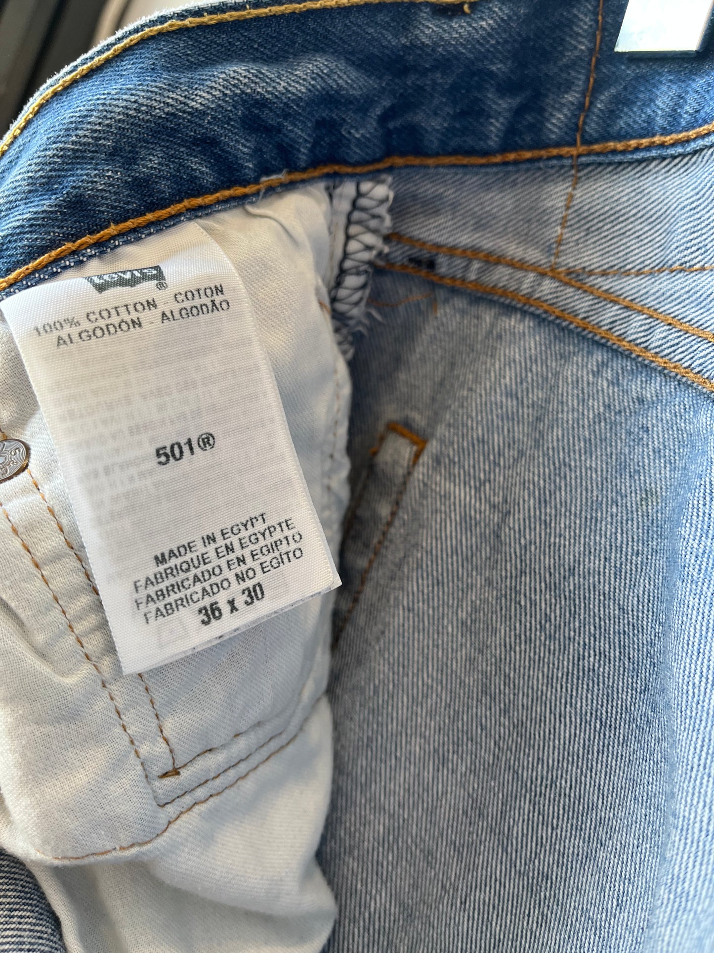 Y2K Levi's 501 32"