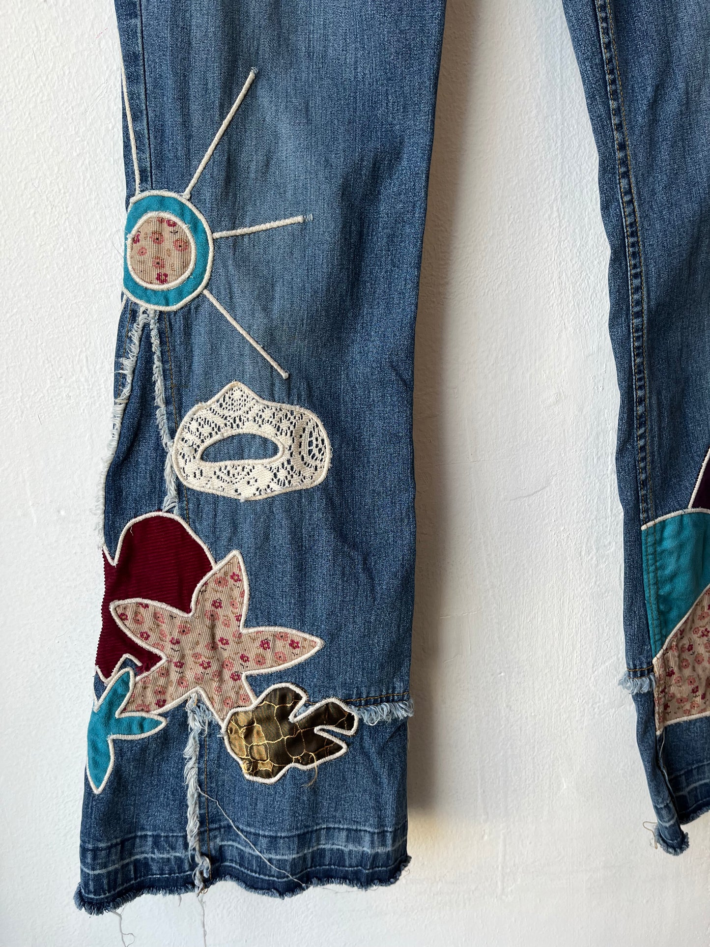 Y2K Applique Flare Jeans 30"