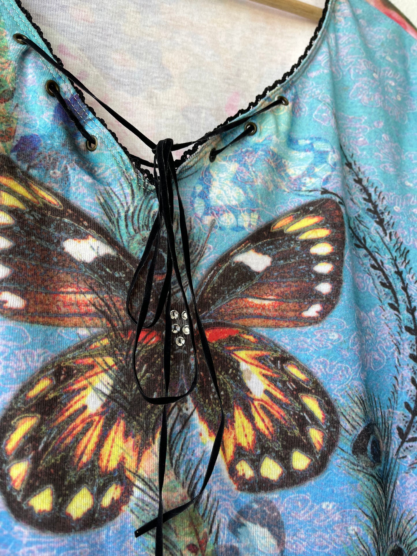 90's Butterfly AOP Top