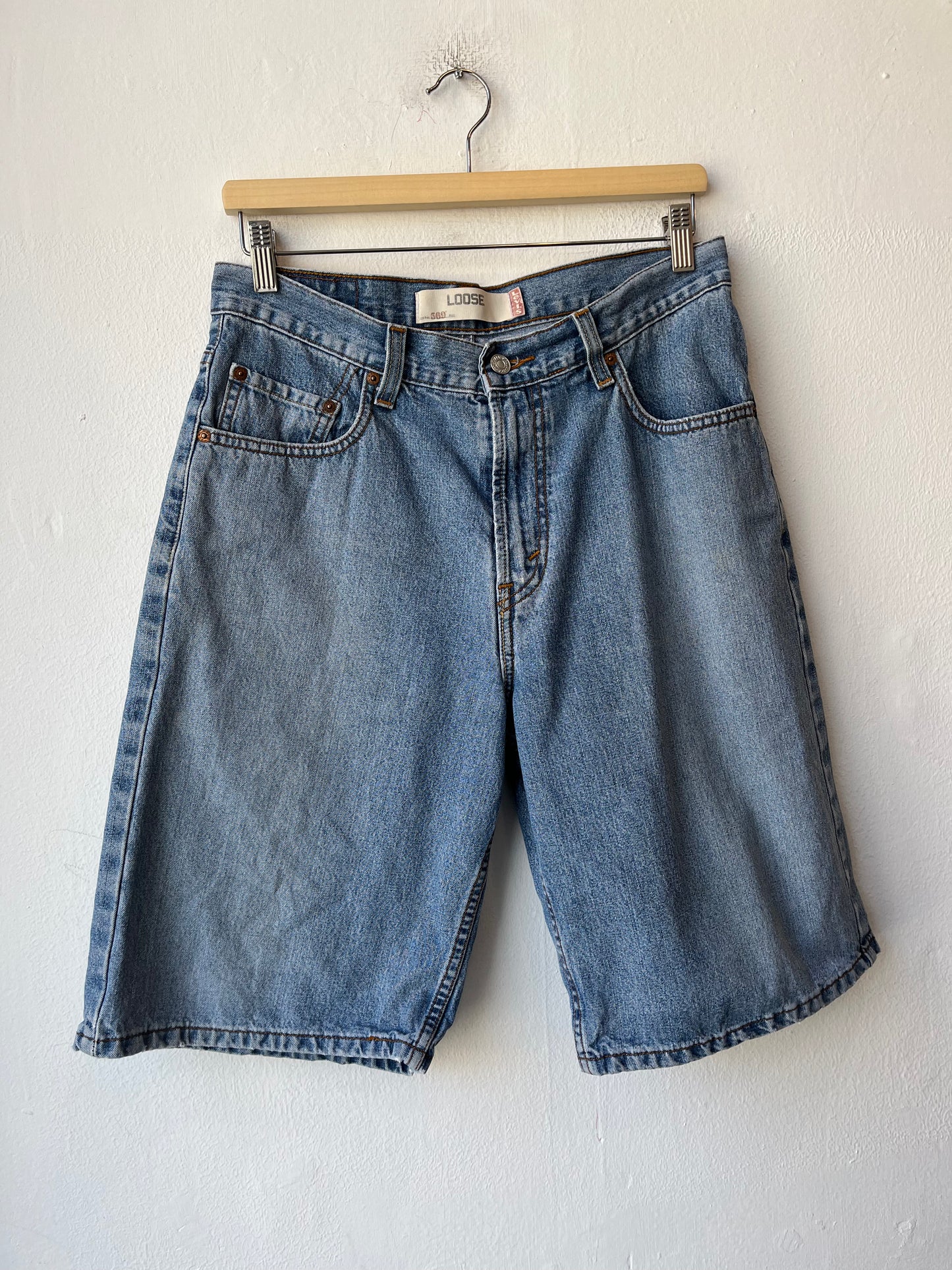 Y2K Levi's 569 Shorts 31"