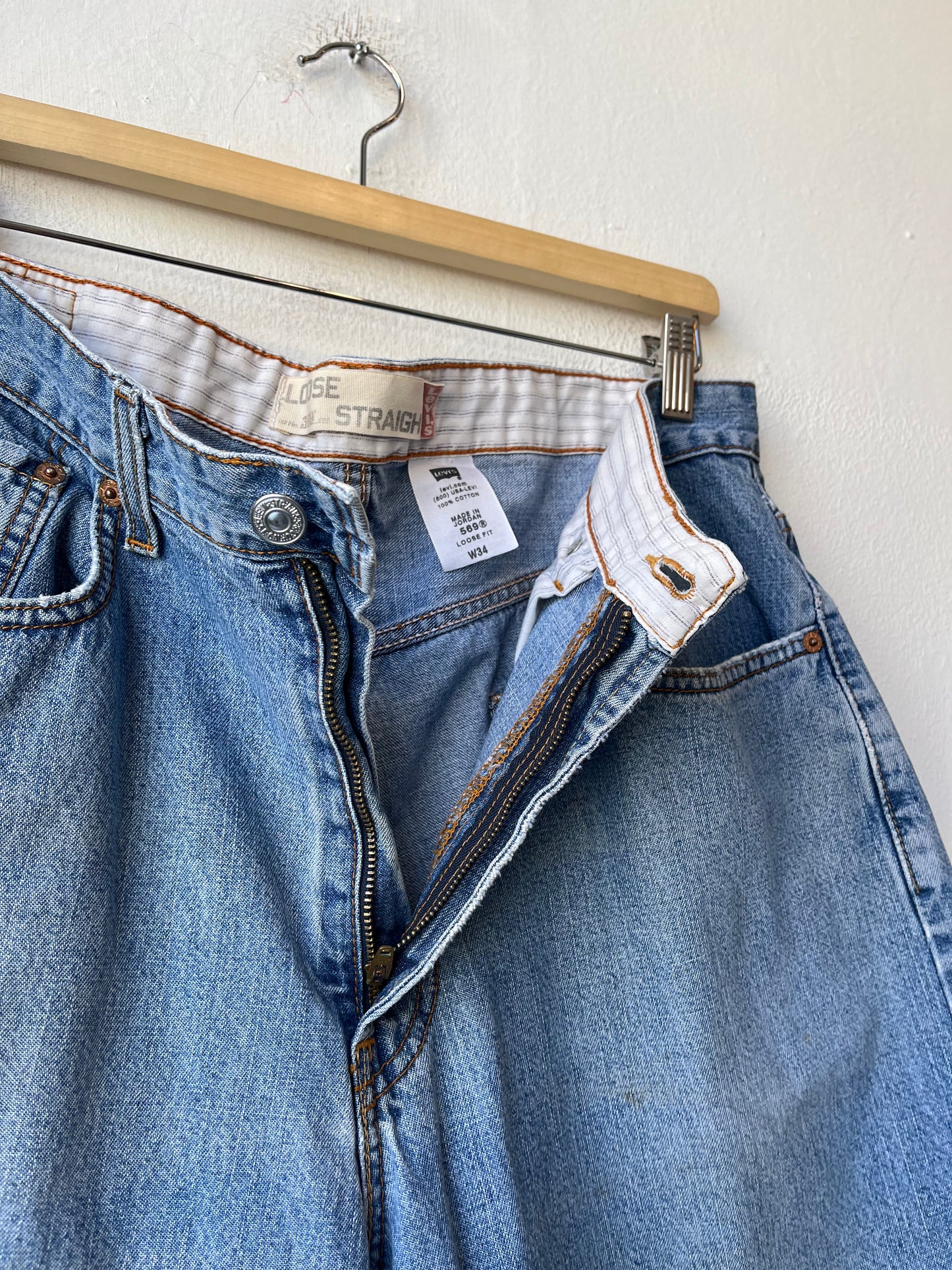Y2K Levi's 569 Baggy Denim Shorts 34"