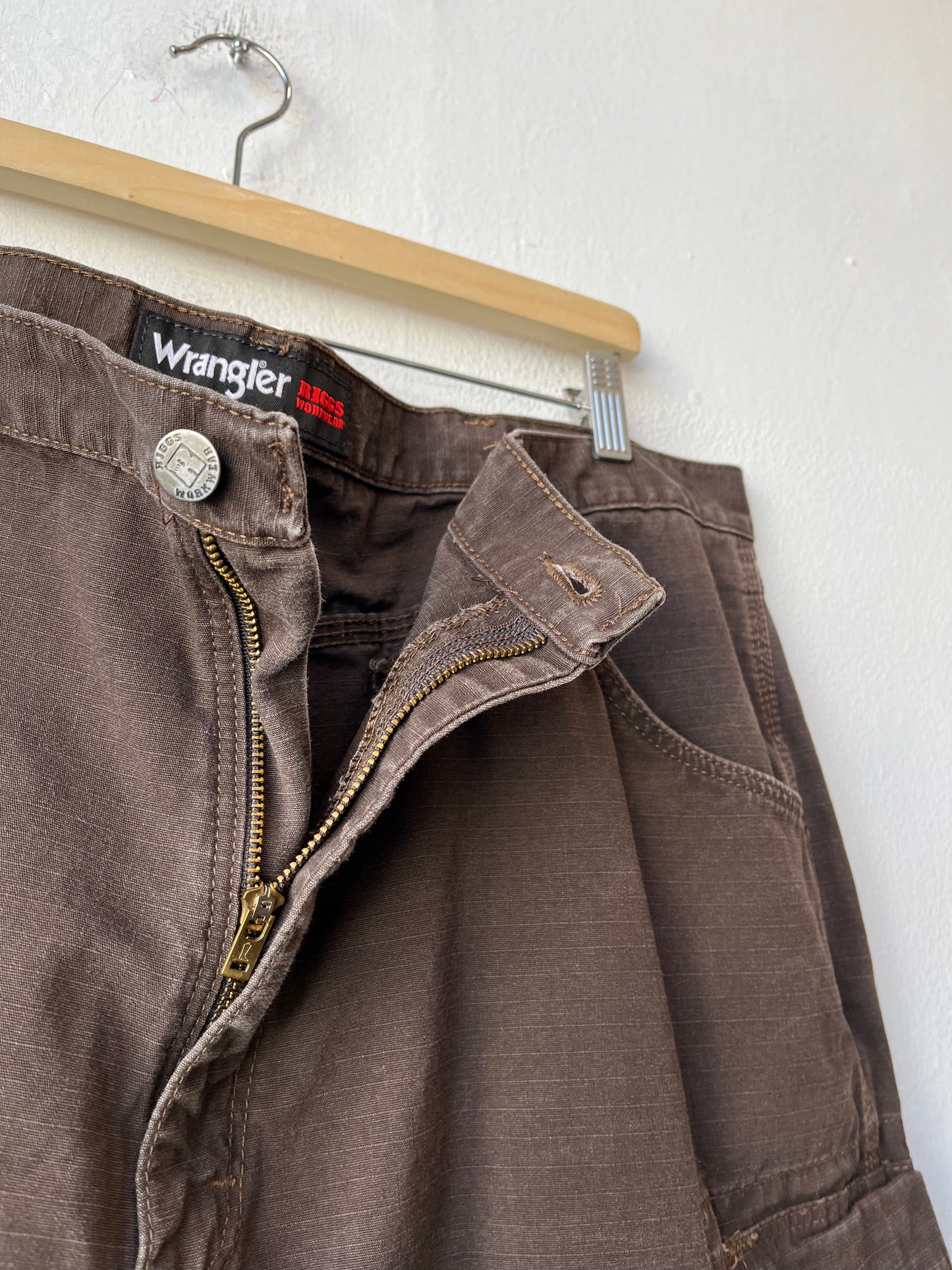 Y2K Wrangler Riggs Brown Shorts 40"