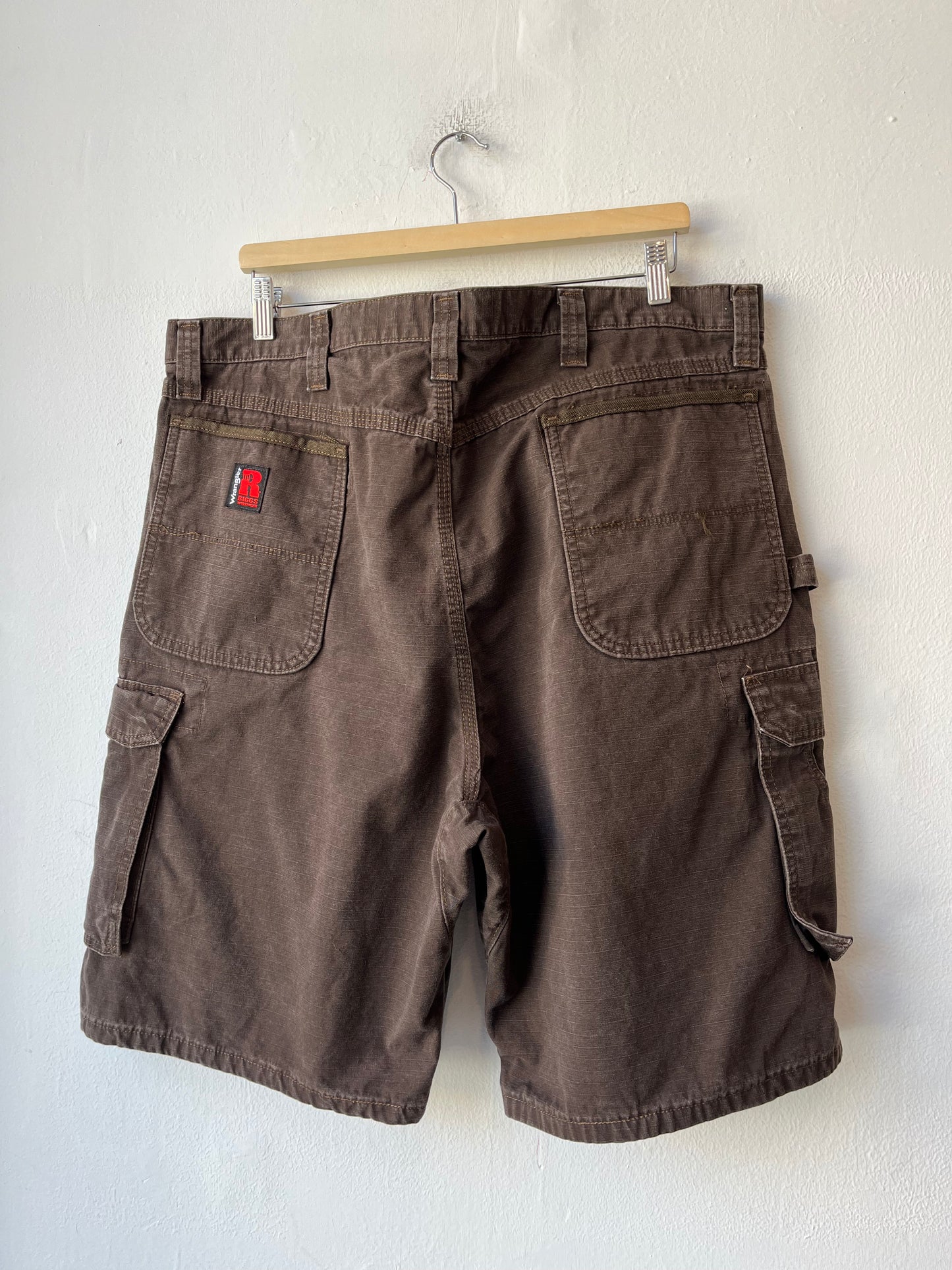 Y2K Wrangler Riggs Brown Shorts 40"