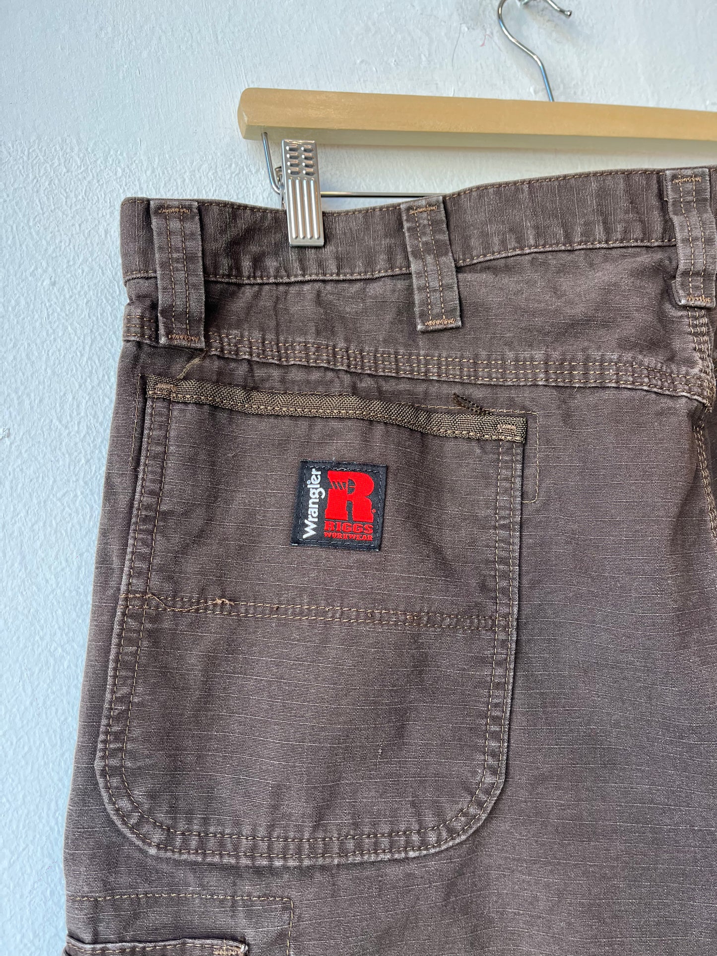 Y2K Wrangler Riggs Brown Shorts 40"
